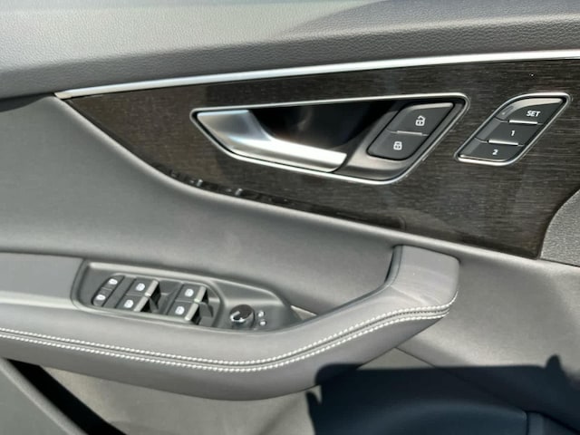 2026 Audi Q7 Premium Plus - Photo 15