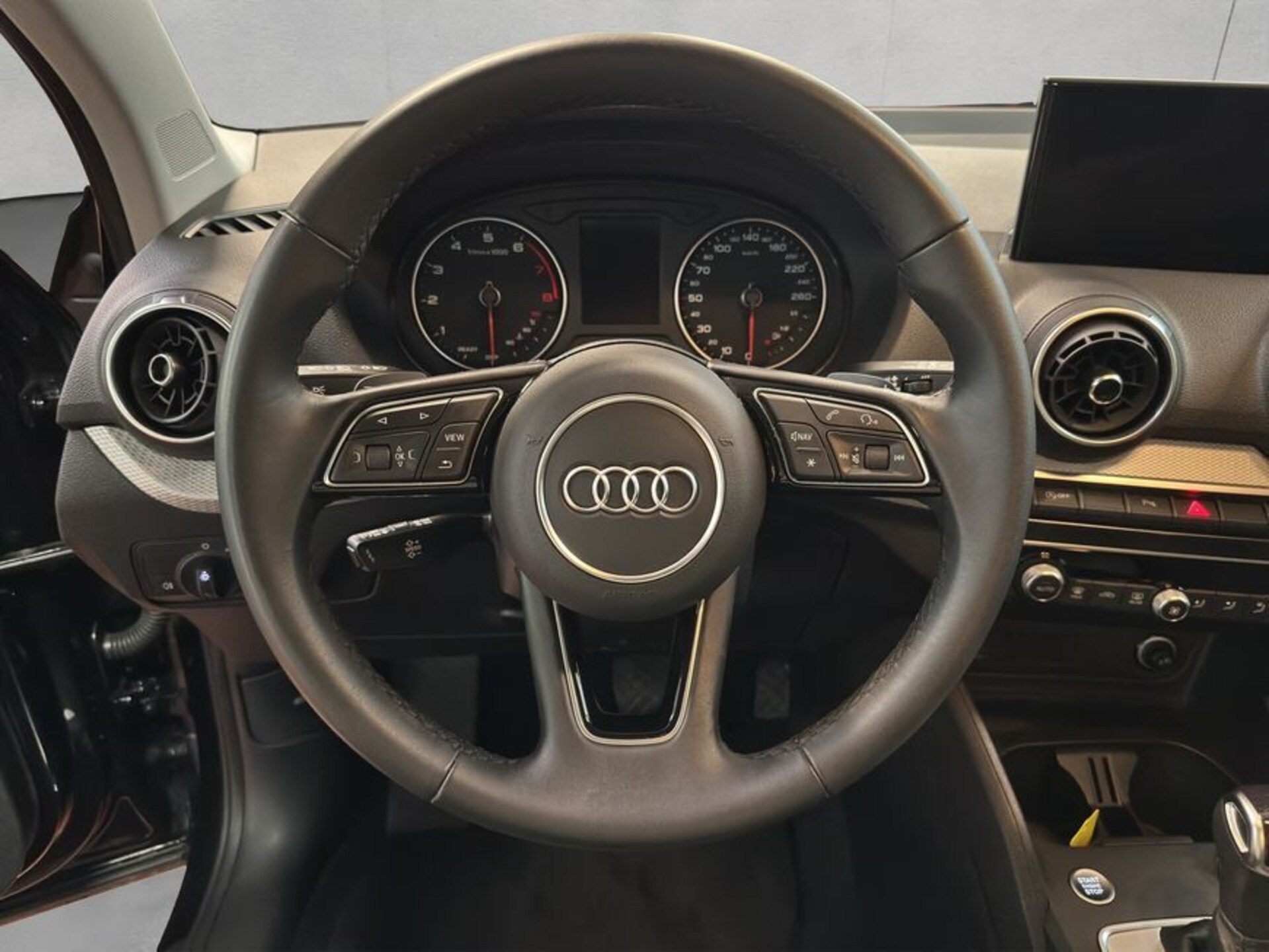 Audi Q2 S line