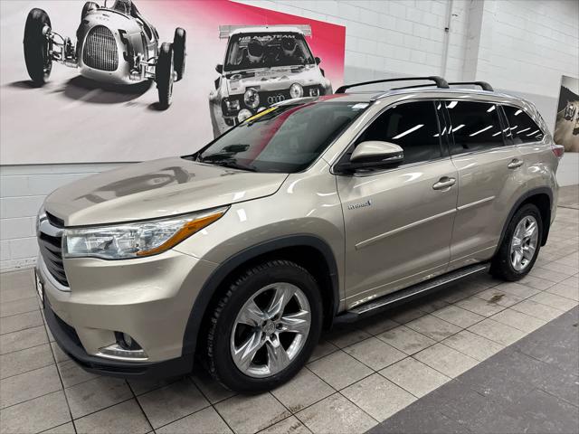 2015 TOYOTA HIGHLANDER - Image 1