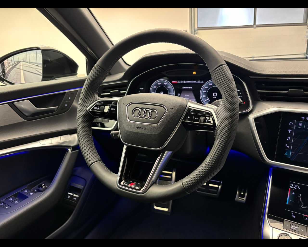 Immagine di Audi A6 Avant TFSI e S line edition 50 TFSI e quattro 220 kW (299 CV) S tronic - Vista: for more details contact your dealer