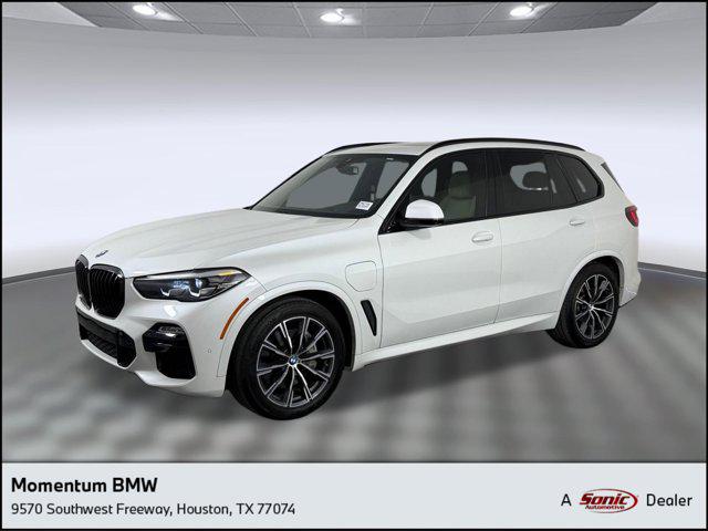 2021 BMW X5 xDrive45e's photo