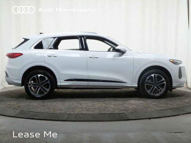 2025 Audi New Q5 Premium - Photo 11