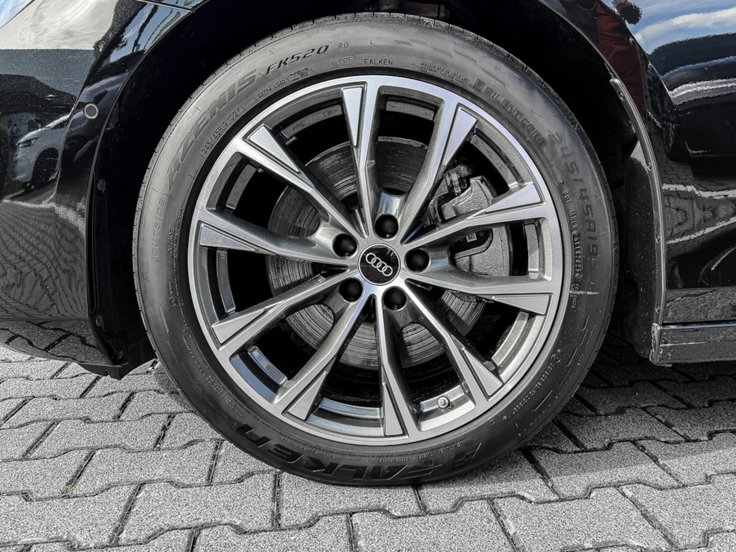 Bild über Audi A6 Avant TDI quattro 150 kW S tronic - für weitere Informationen kontaktieren Sie den Audi Partner