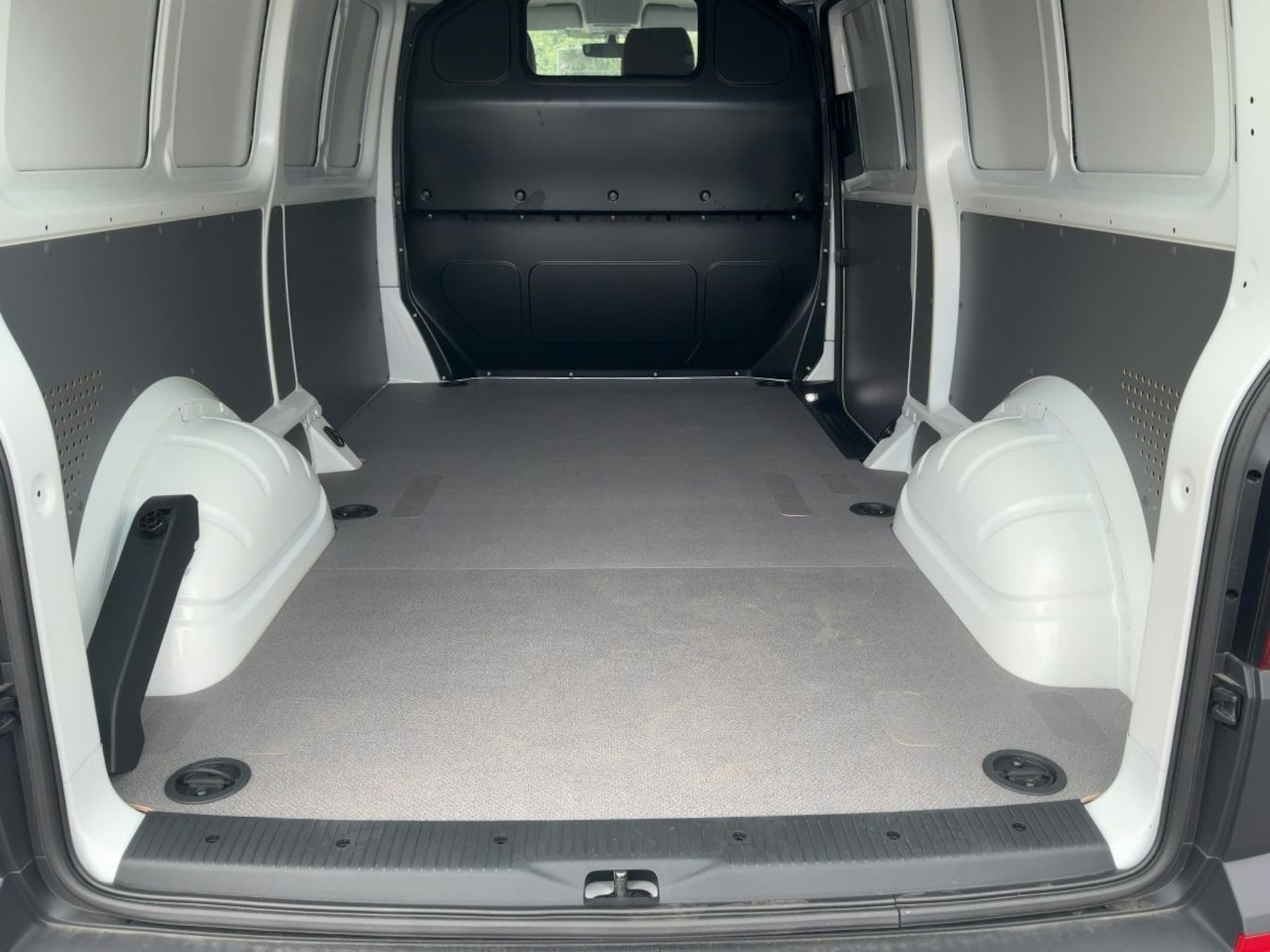 Volkswagen T6.1 Transporter Kasten langer Radstand