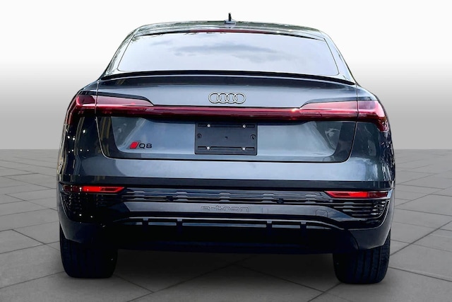 2024 Audi Q8 Sportback e-tron