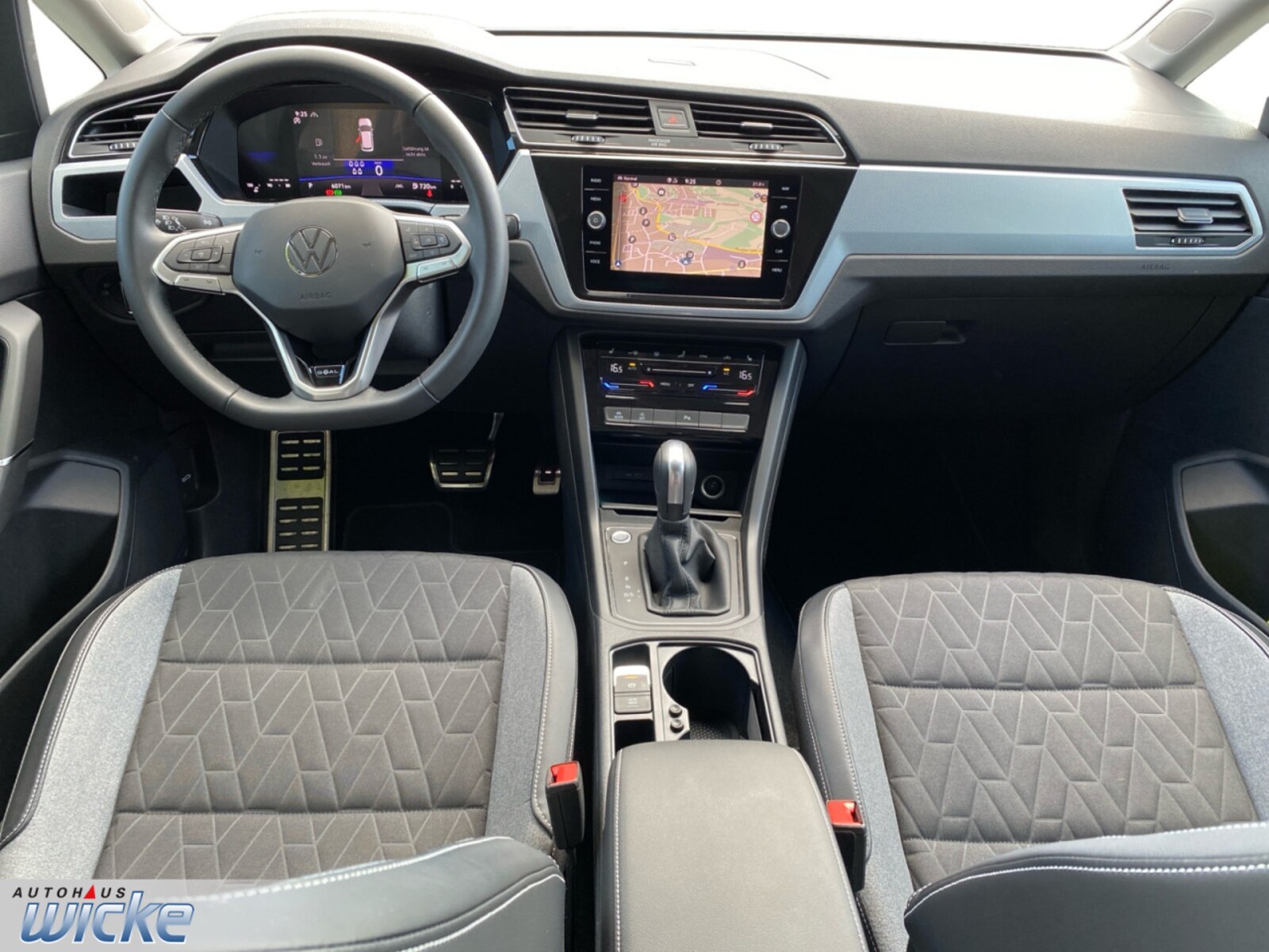 Volkswagen Touran – Bild 9