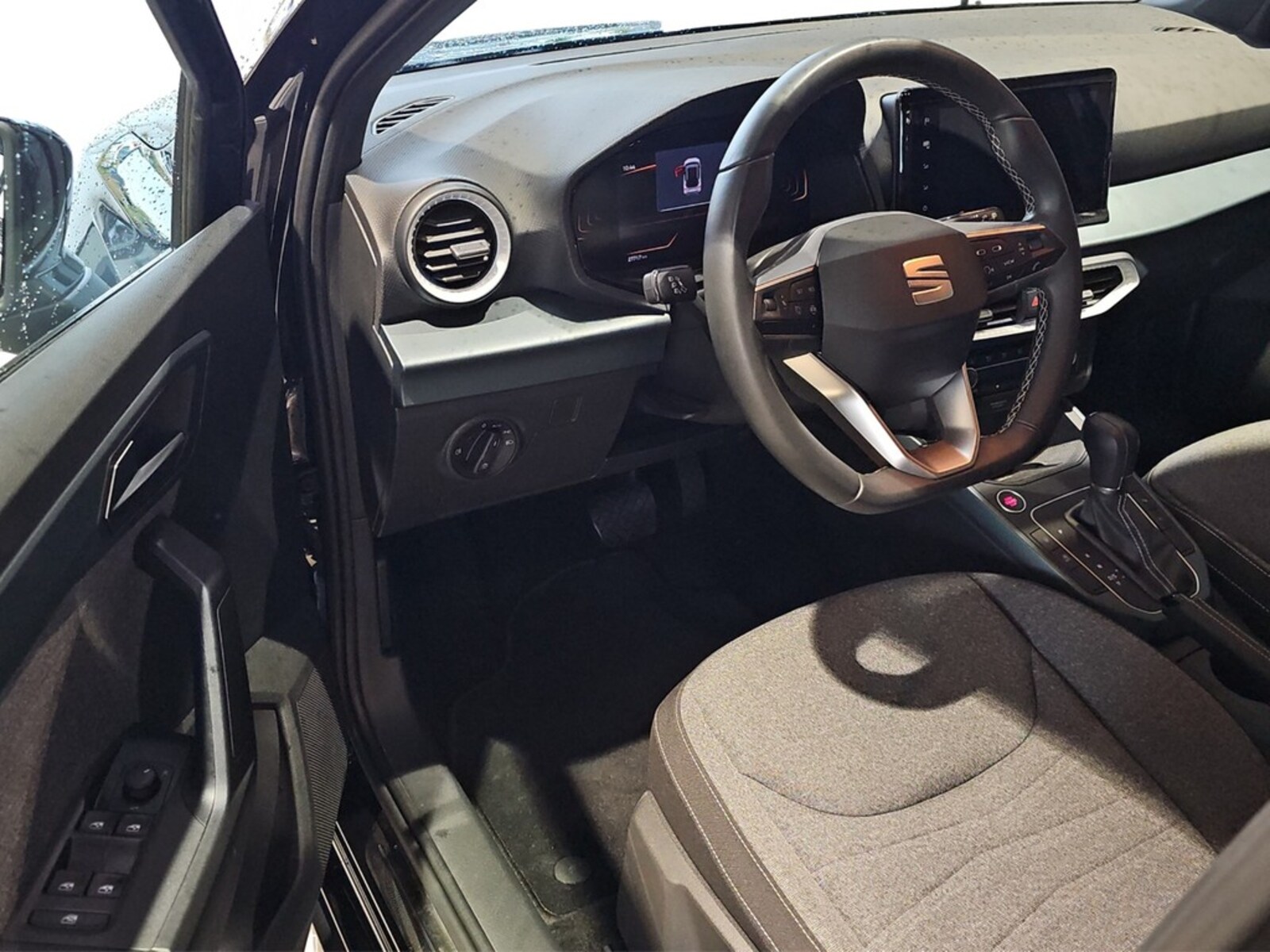 SEAT Arona – Bild 11
