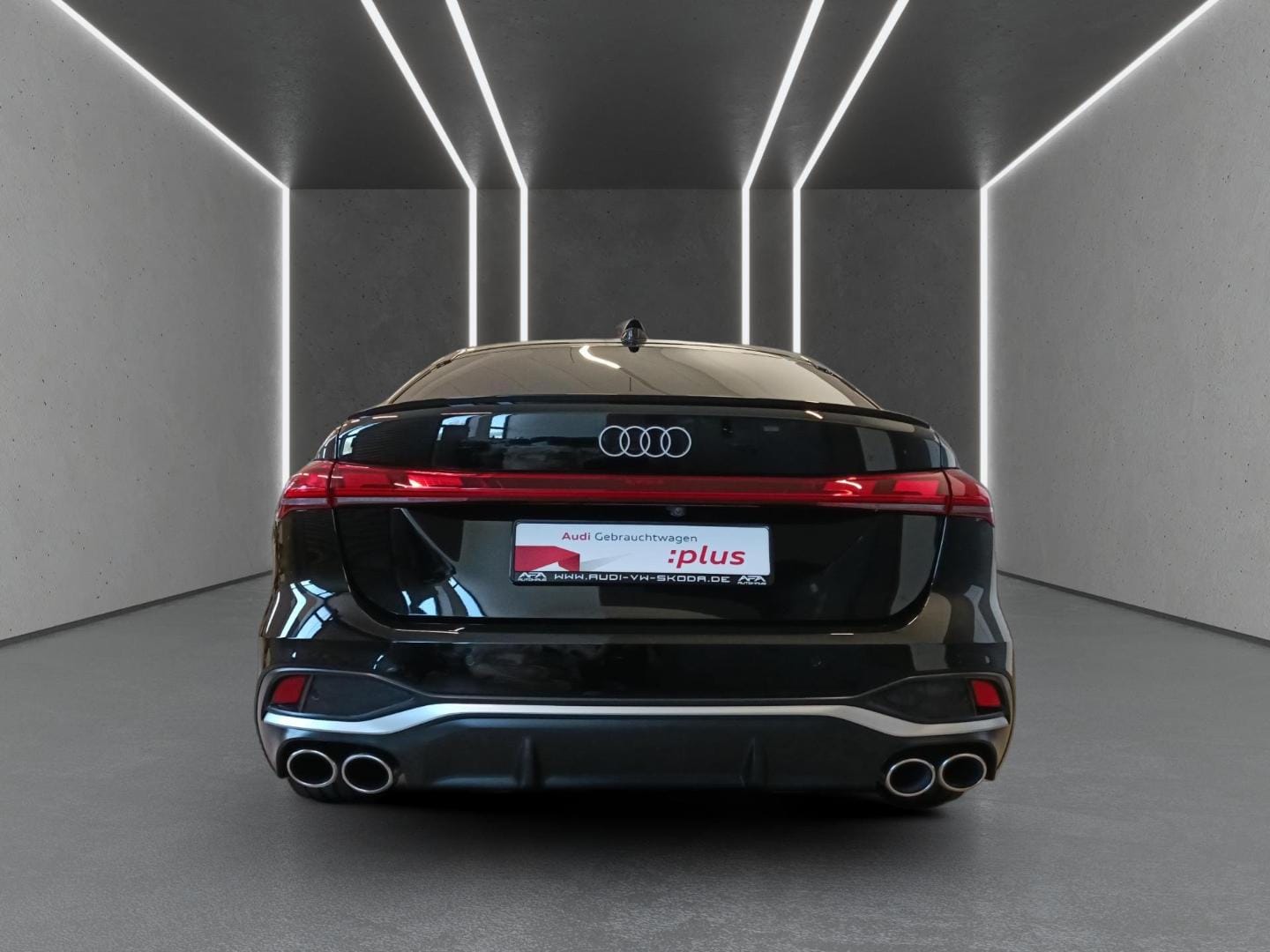 Bild über Audi S5 Limousine TFSI 270 kW S tronic - für weitere Informationen kontaktieren Sie den Audi Partner