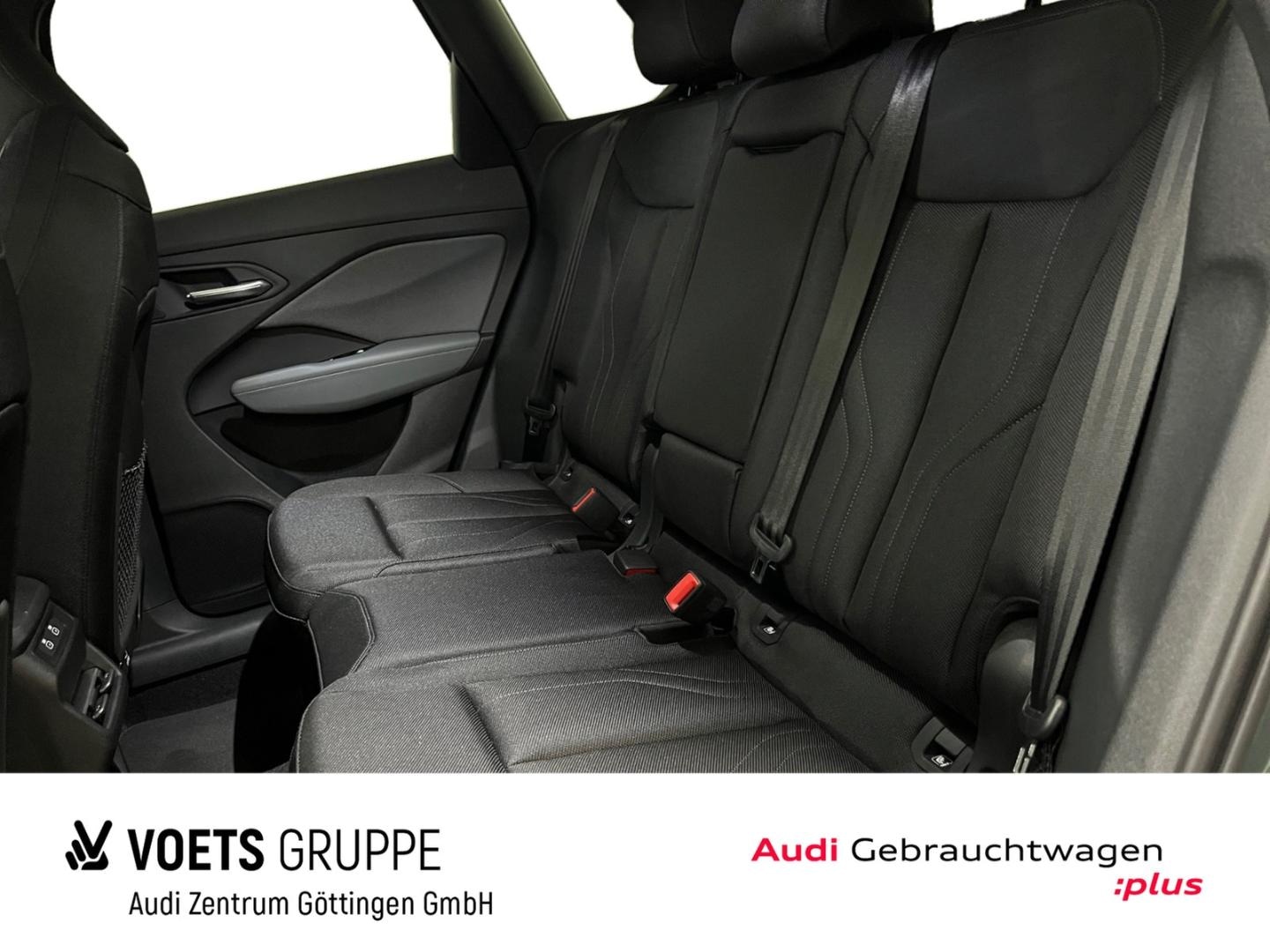 Bild über Audi Q3 SUV TDI 110 kW S tronic - für weitere Informationen kontaktieren Sie den Audi Partner