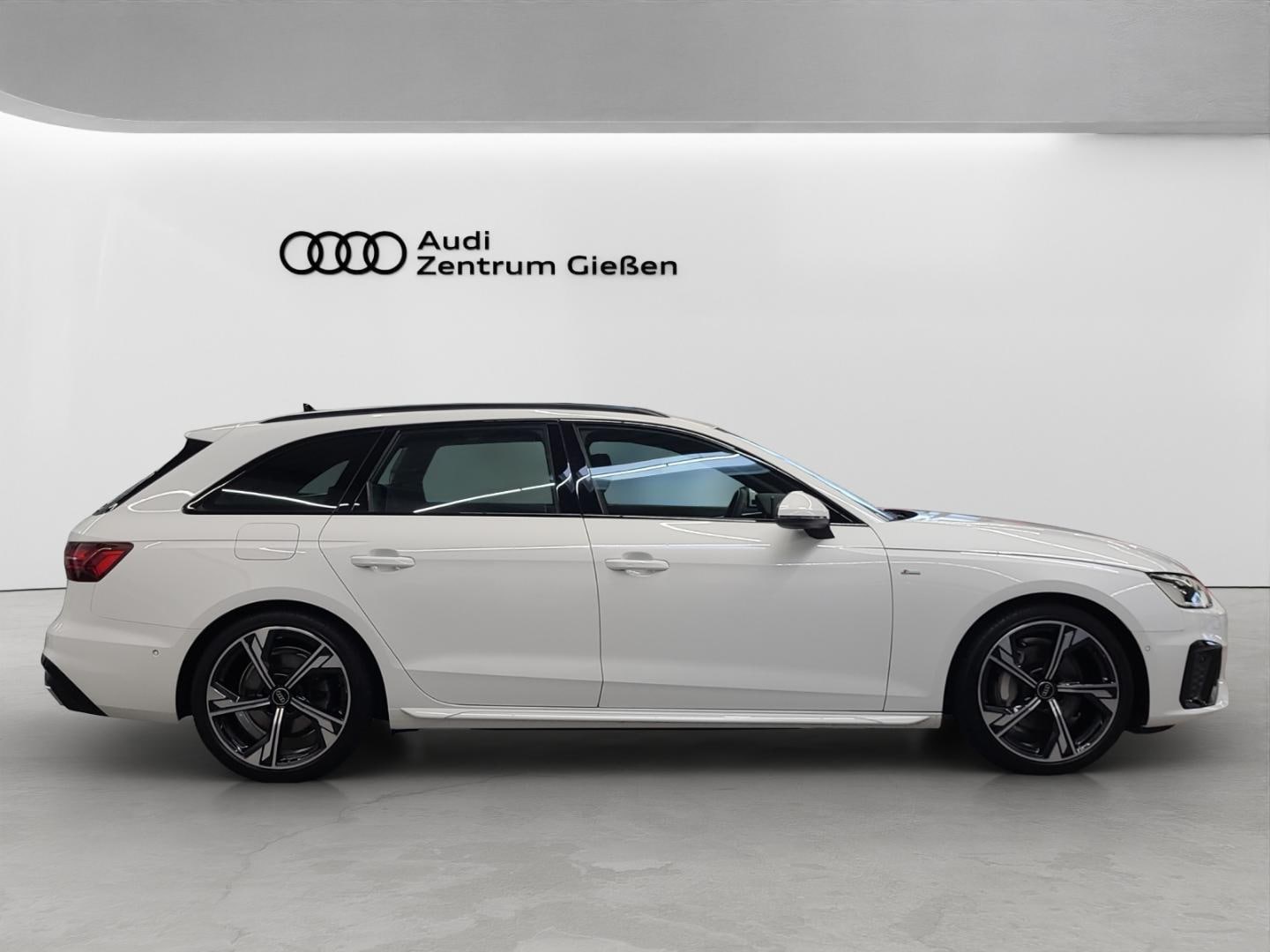 Bild über Audi A4 Avant S line 40 TFSI quattro S tronic - für weitere Informationen kontaktieren Sie den Audi Partner