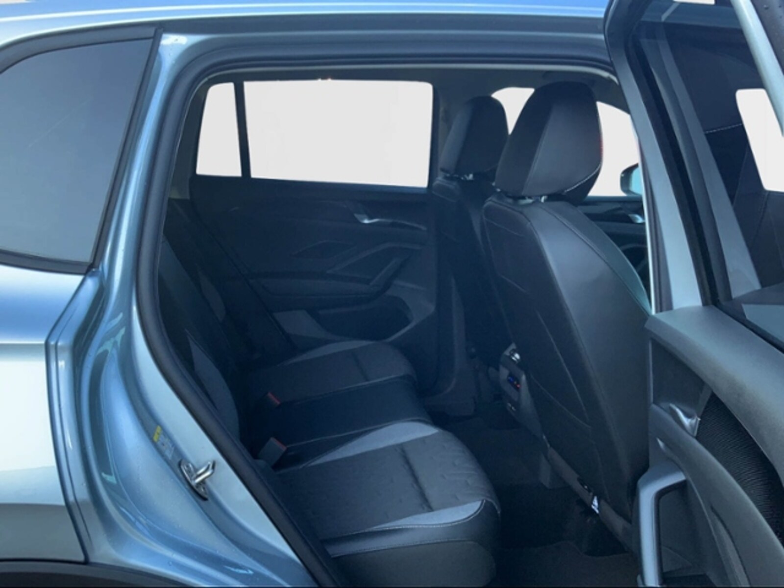 Volkswagen Tiguan – Bild 8