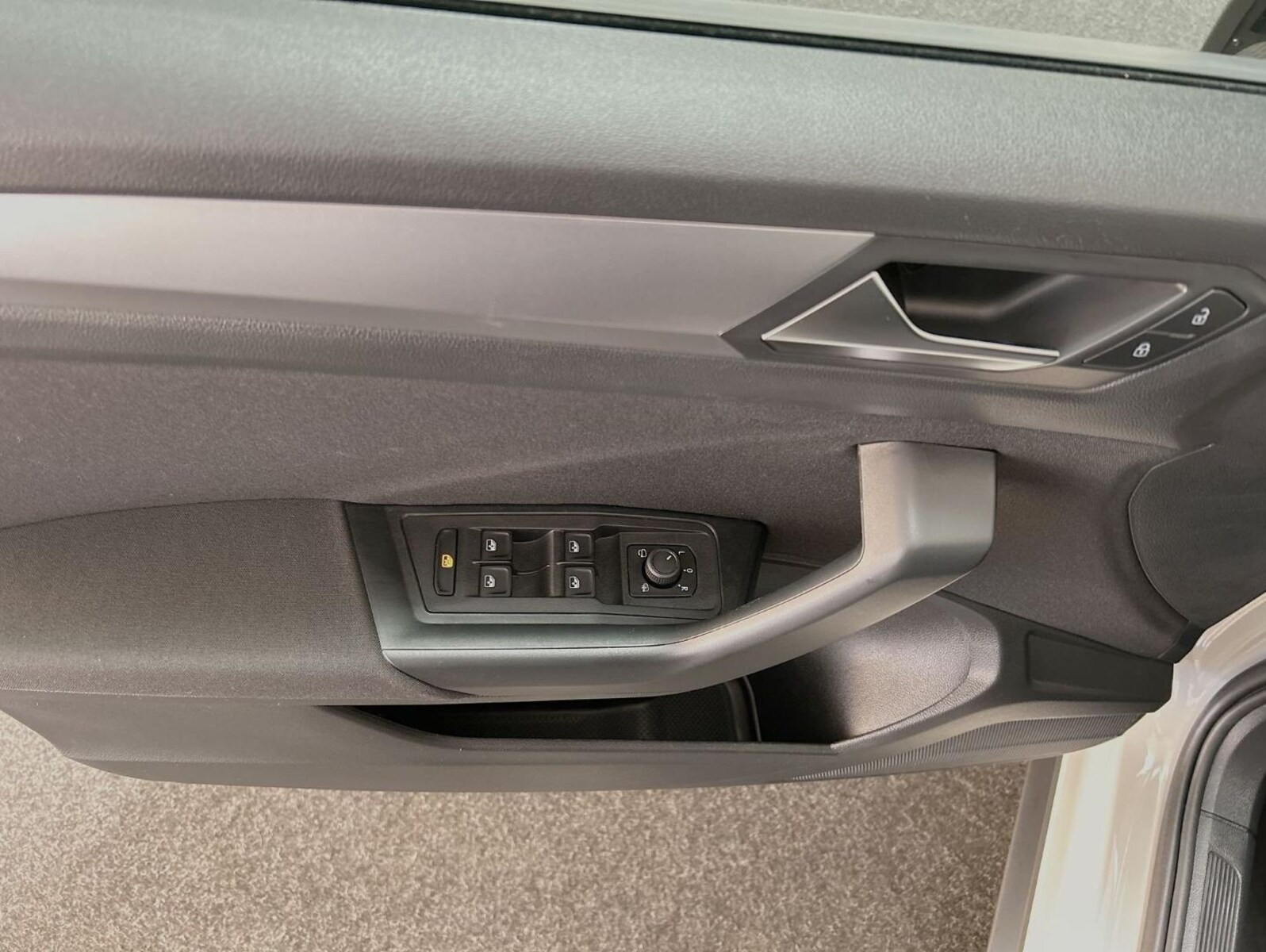 Volkswagen T-Roc – Bild 12