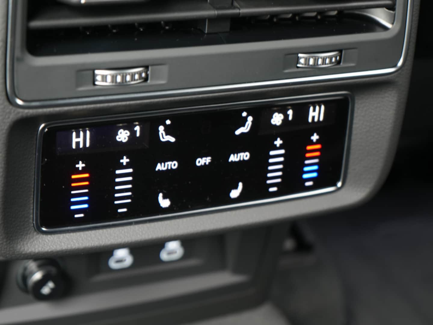 Bild über Audi Q7 SUV S line business TDI quattro 210 kW tiptronic - für weitere Informationen kontaktieren Sie den Audi Partner
