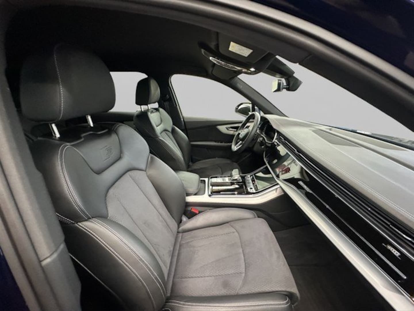 Bild über Audi Q7 competition plus 50 TDI quattro tiptronic - für weitere Informationen kontaktieren Sie den Audi Partner