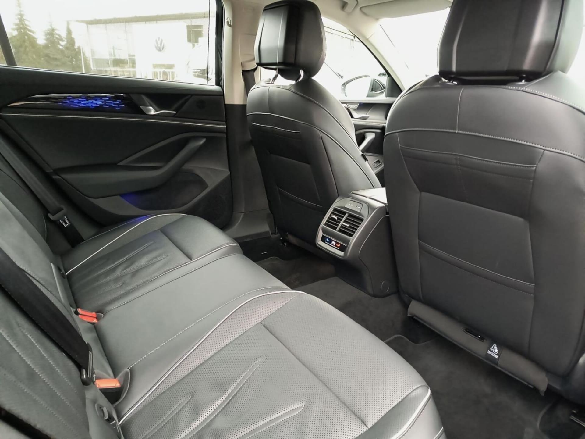 Volkswagen Passat Elegance