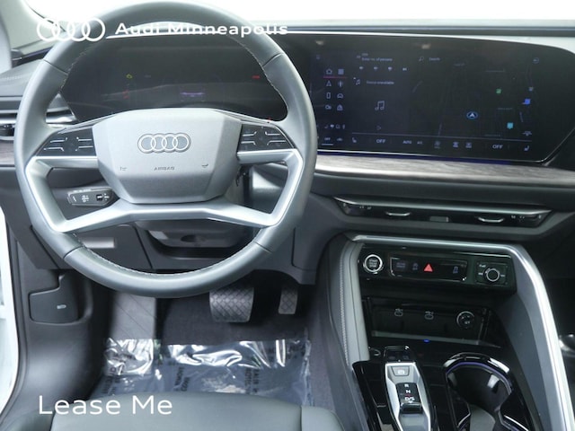 2025 Audi New Q5 Premium - Photo 23