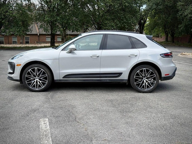 2025 Porsche Macan