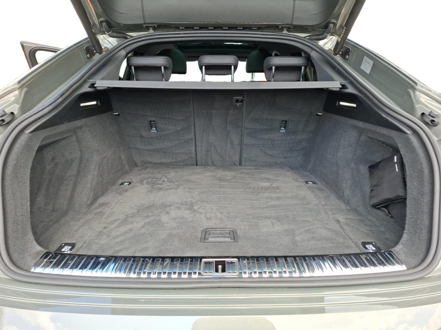Image about Audi Q8 Sportback e-tron advanced 50 e-tron quattro