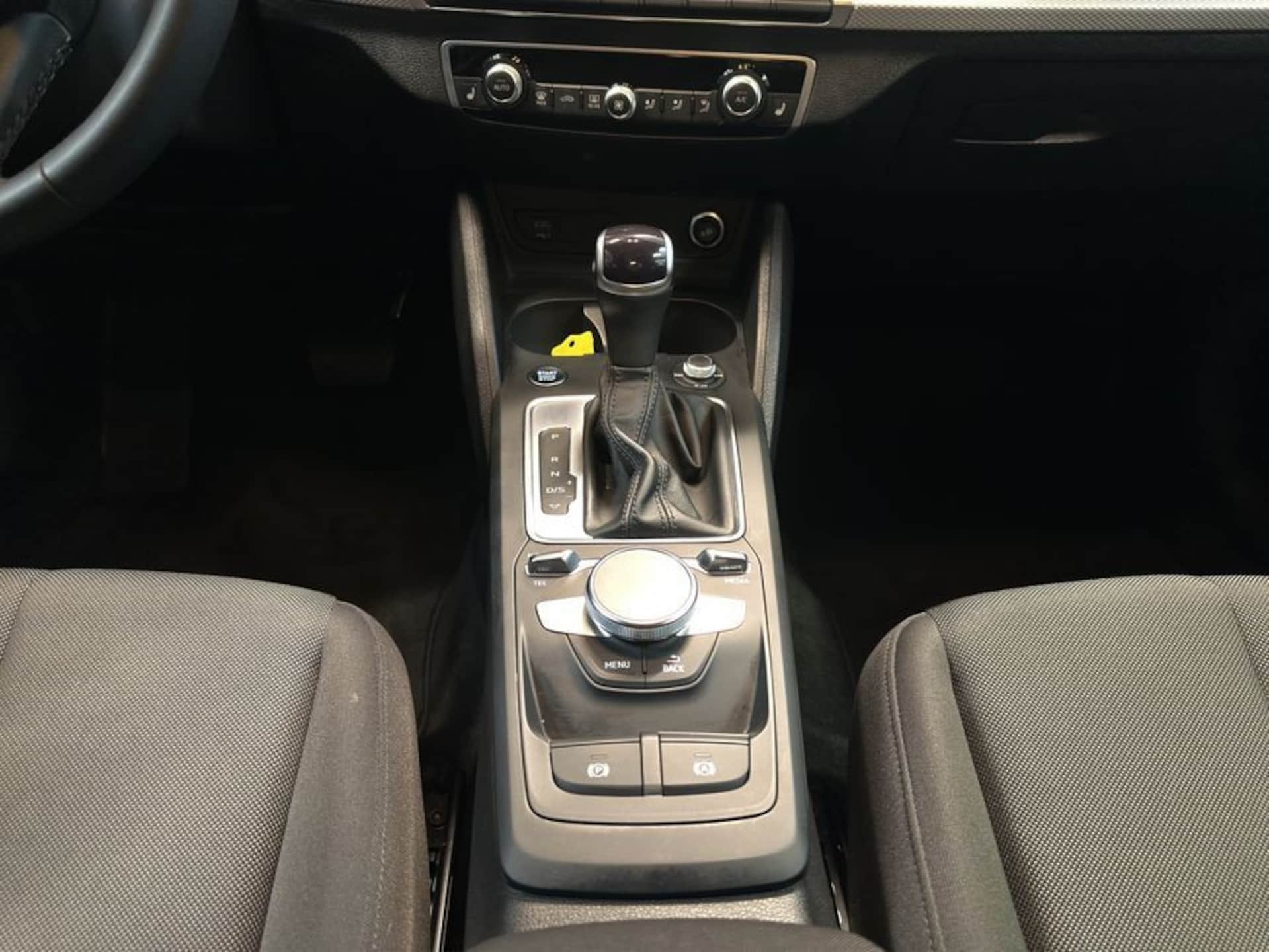 Audi Q2 S line