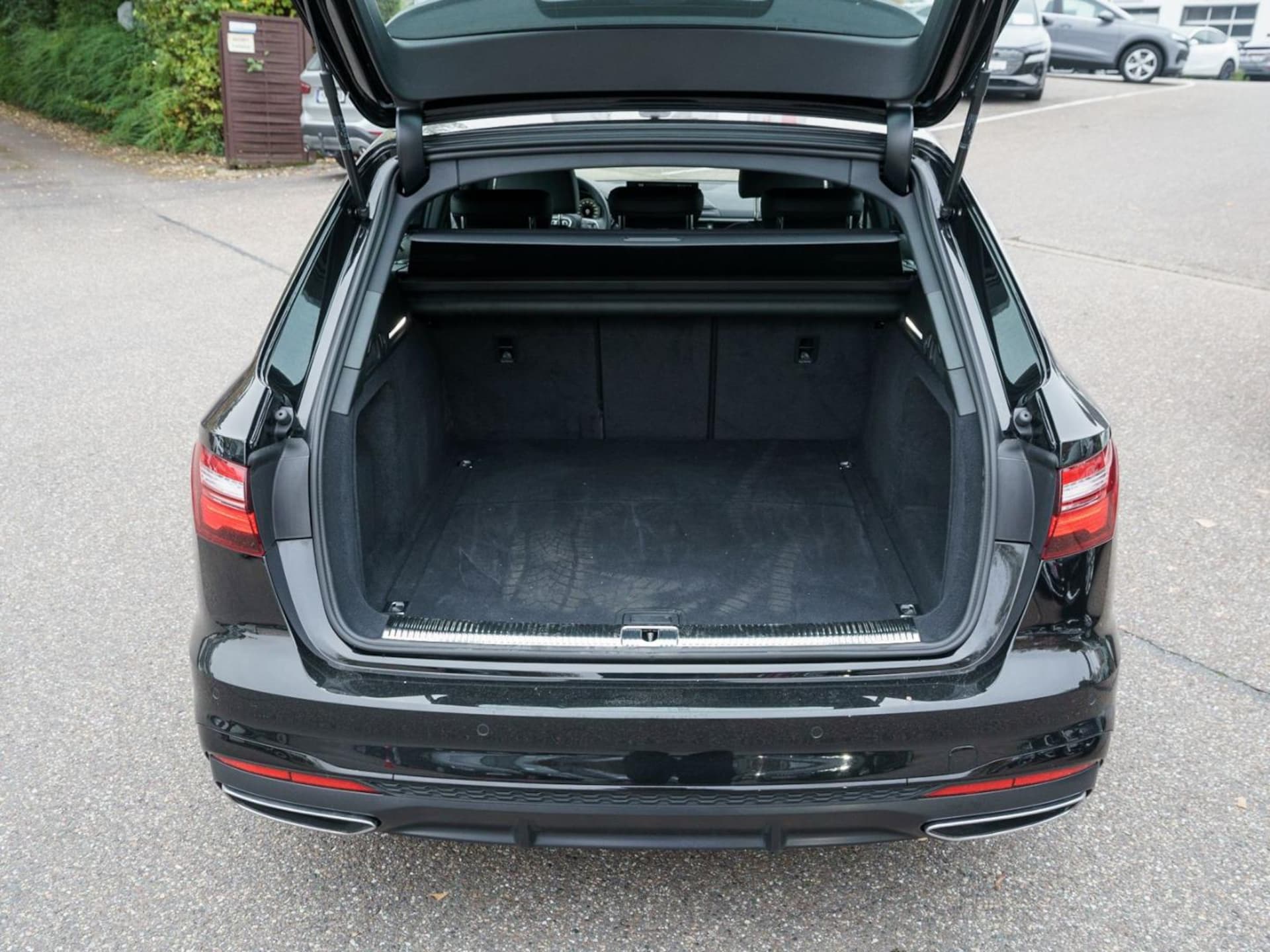 Audi A4 Avant S line