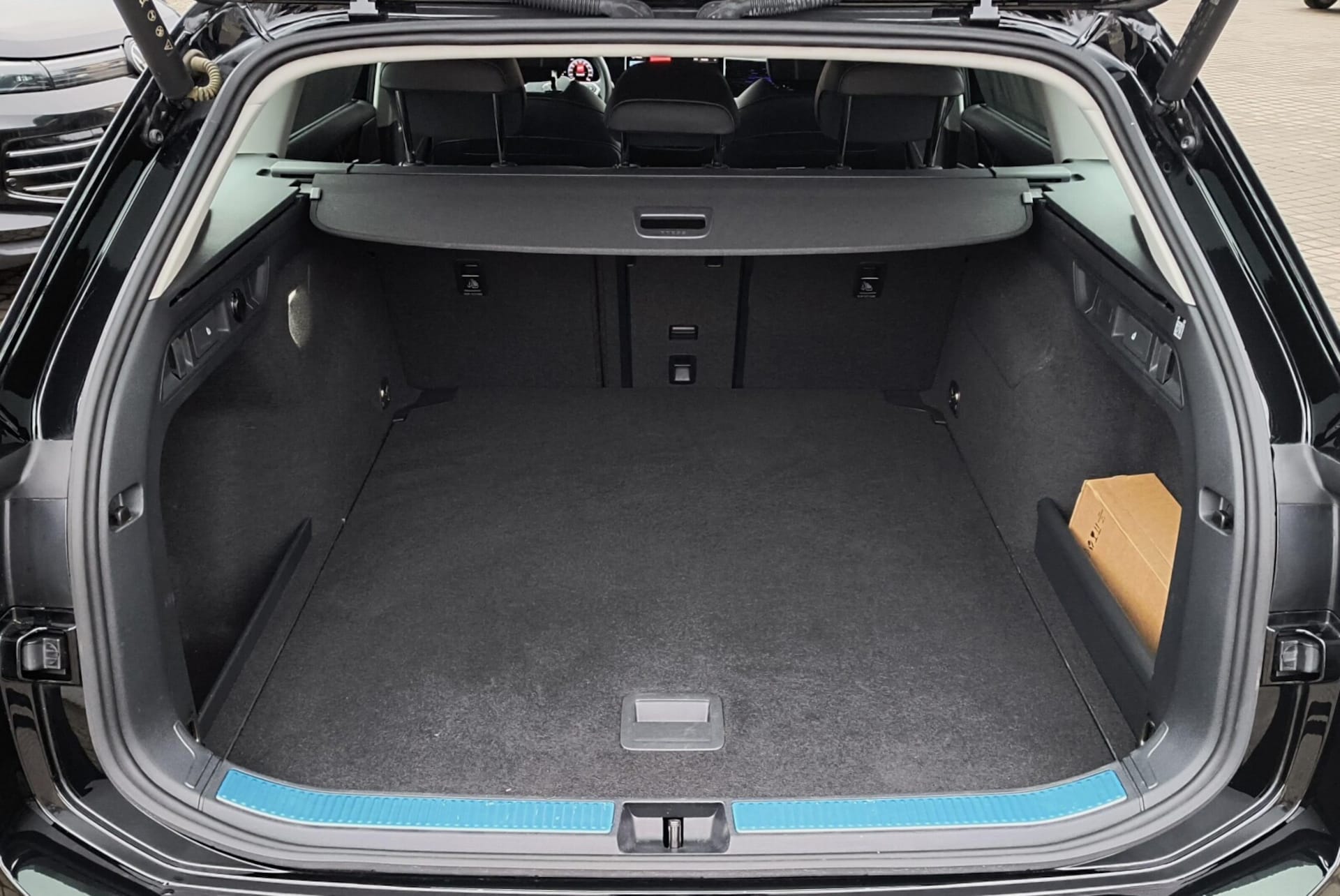 Volkswagen Passat Elegance