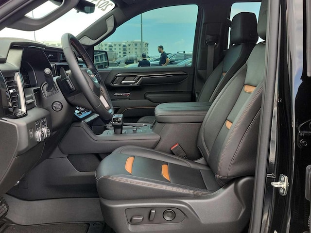 2023 GMC Sierra