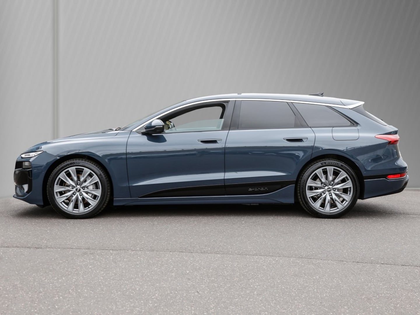 Bild über Audi A6 Avant e-tron e-tron performance - für weitere Informationen kontaktieren Sie den Audi Partner
