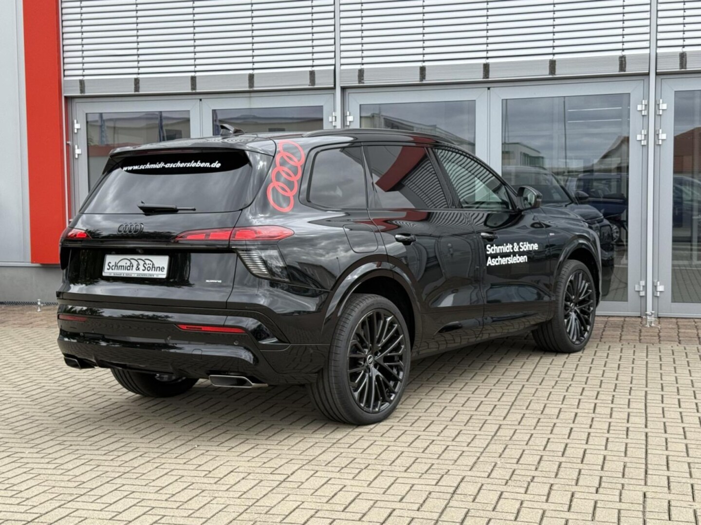 Bild über Audi Q7 SUV TDI quattro 220 kW tiptronic - für weitere Informationen kontaktieren Sie den Audi Partner