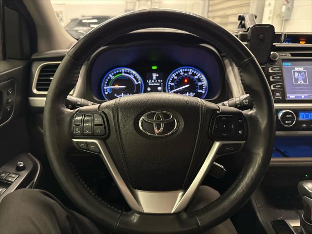 2015 TOYOTA HIGHLANDER - Image 9