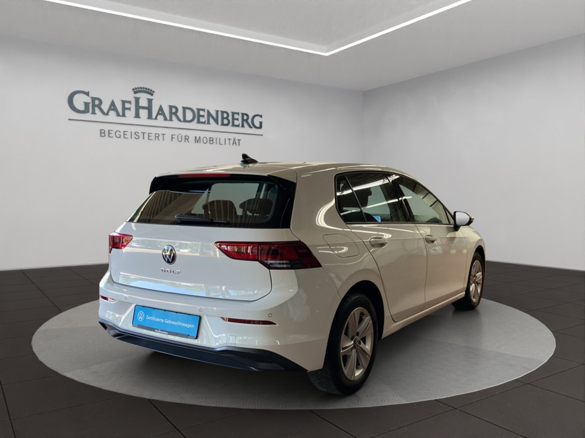 Volkswagen Golf Life