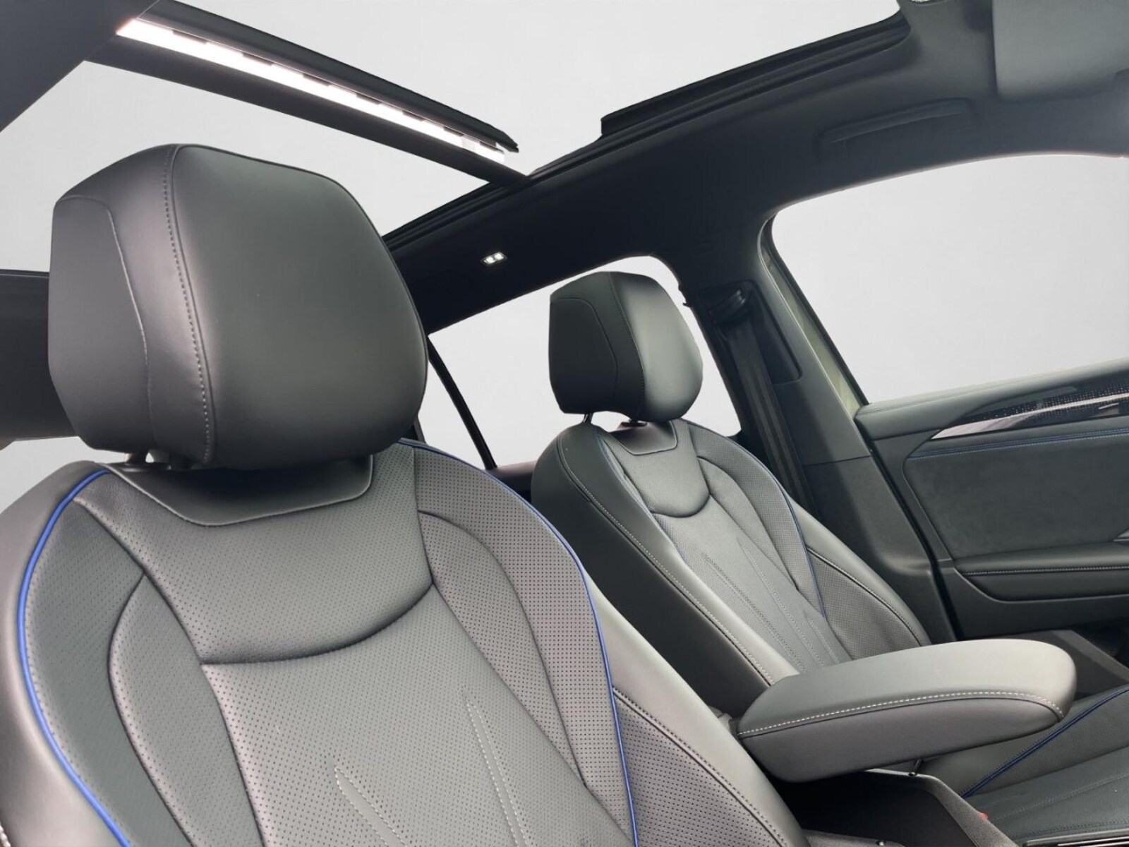 Volkswagen Tiguan – Bild 4