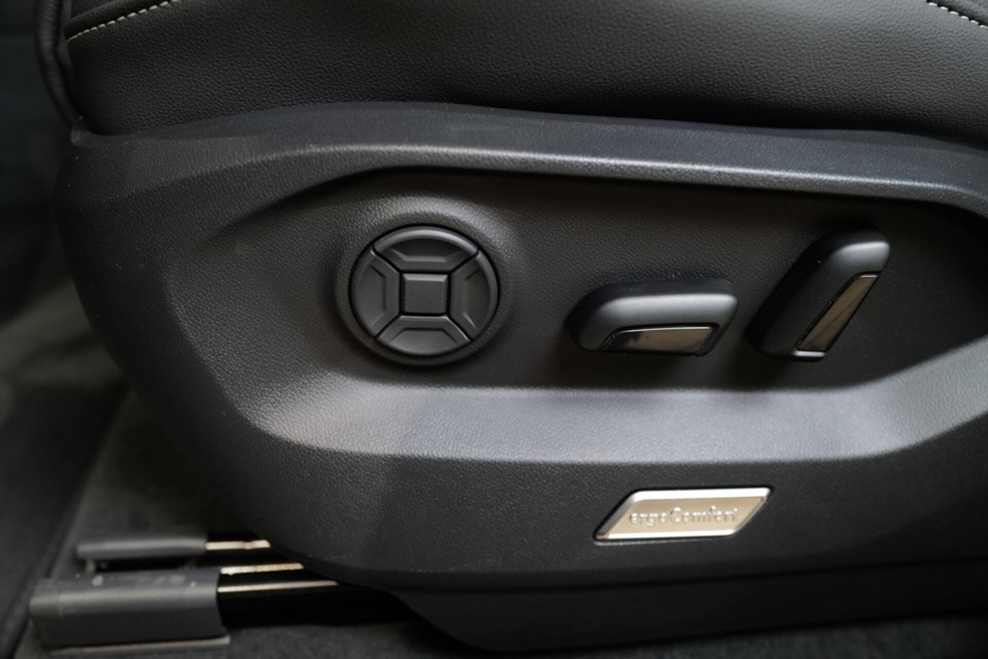 Volkswagen Touareg Basis-Modell