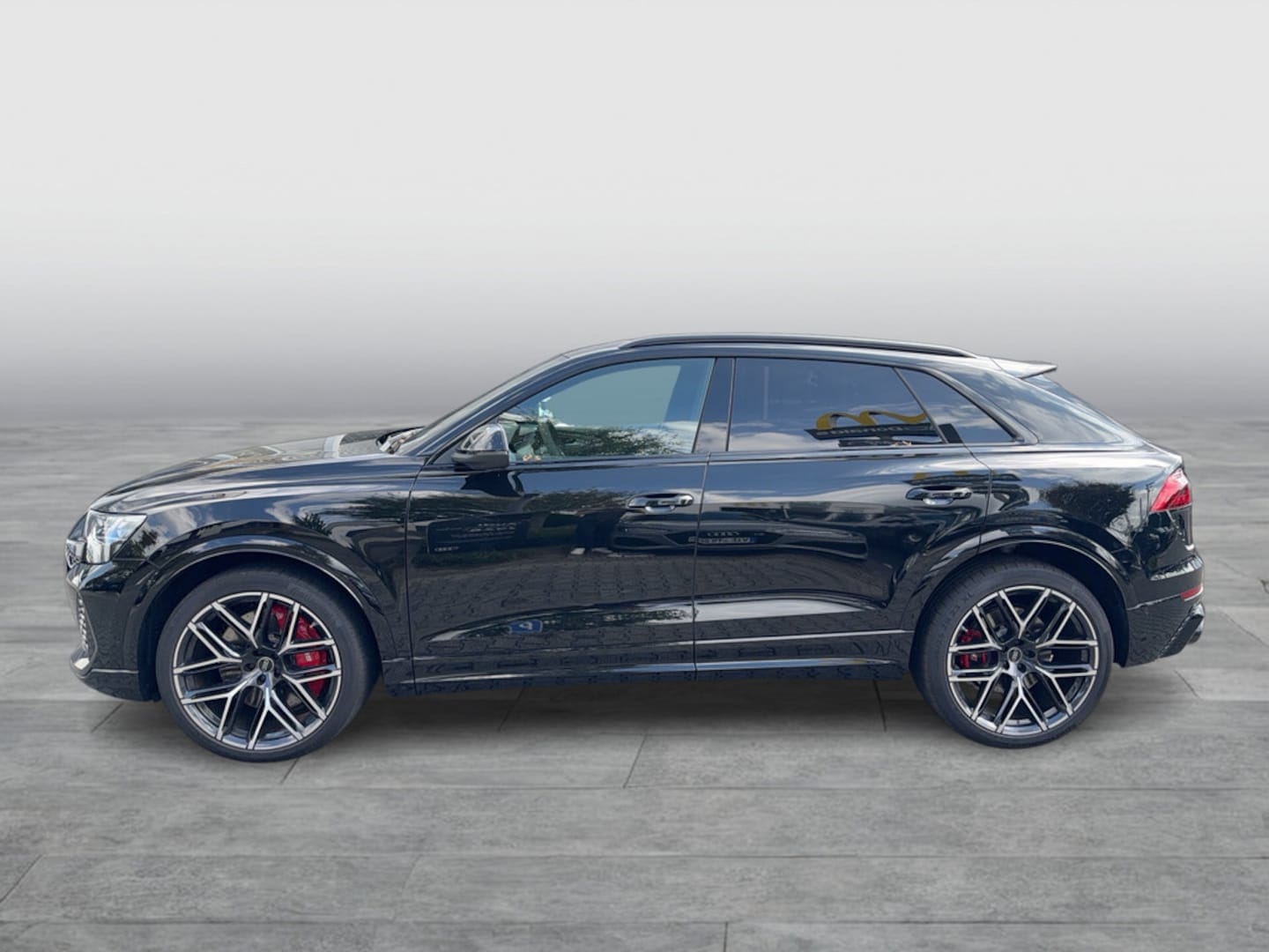 Bild über Audi RS Q8 SUV TFSI quattro 441 kW tiptronic - für weitere Informationen kontaktieren Sie den Audi Partner