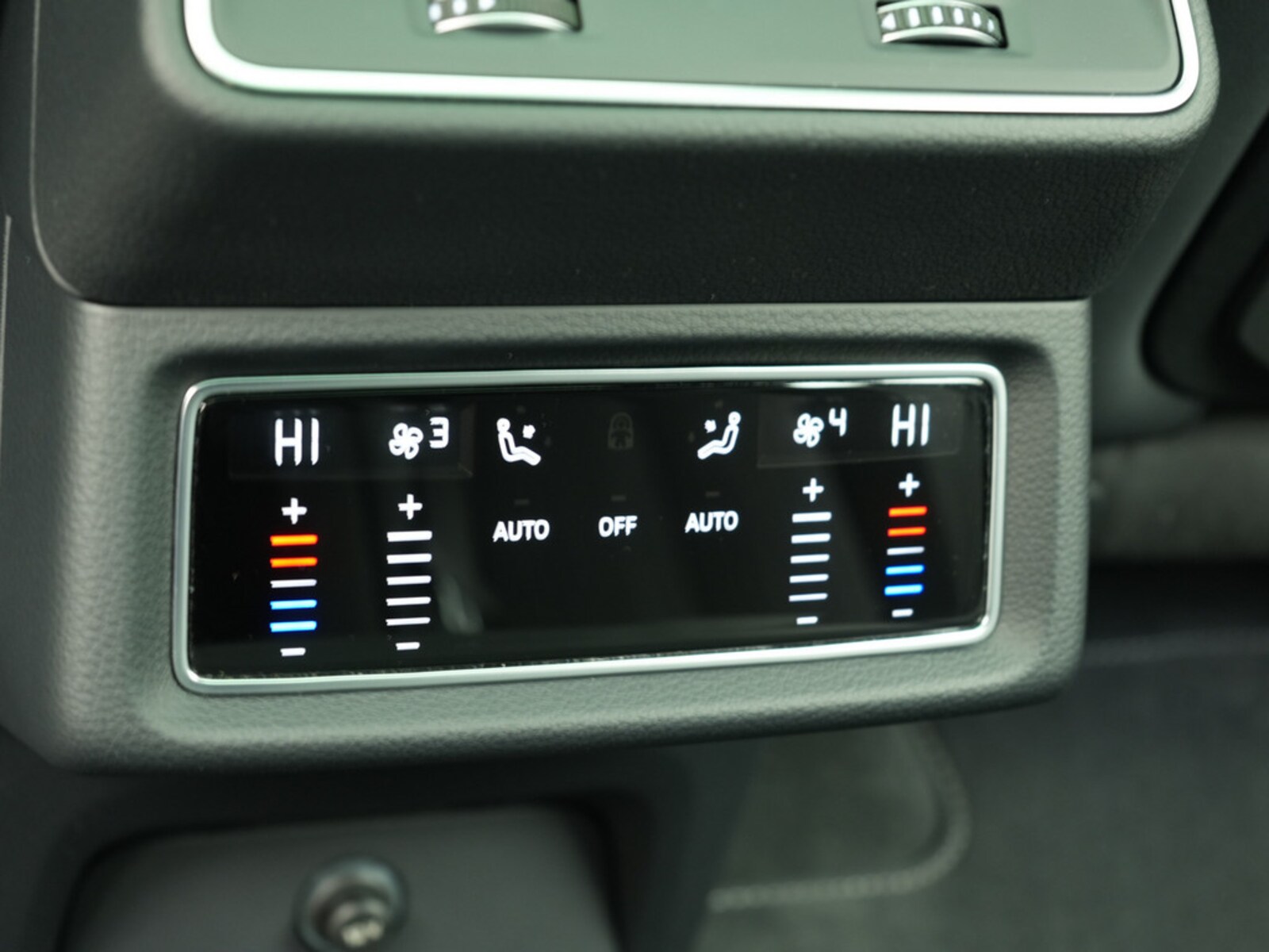 Audi Q8 e-tron – Bild 16