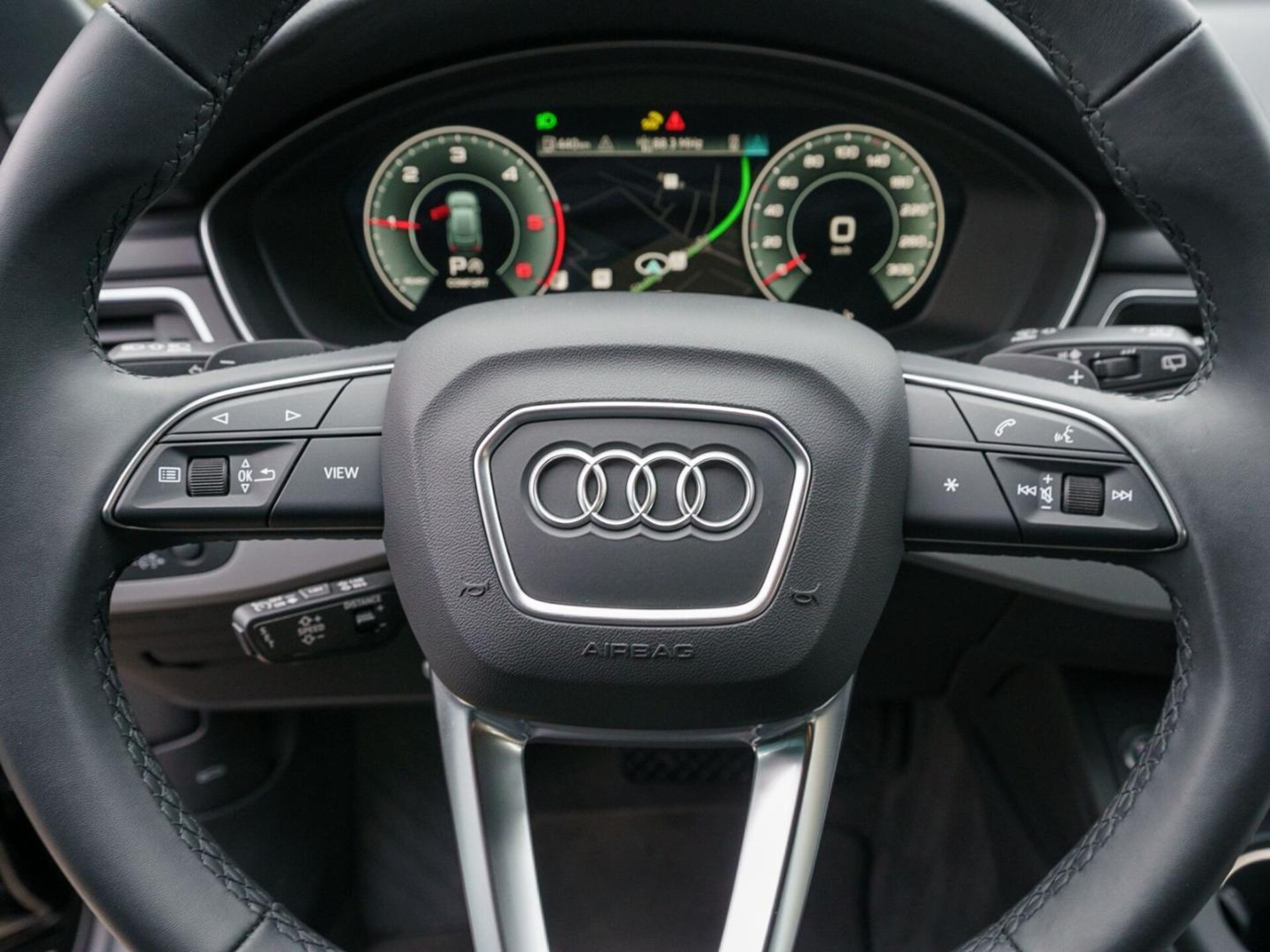 Audi A4 Avant S line