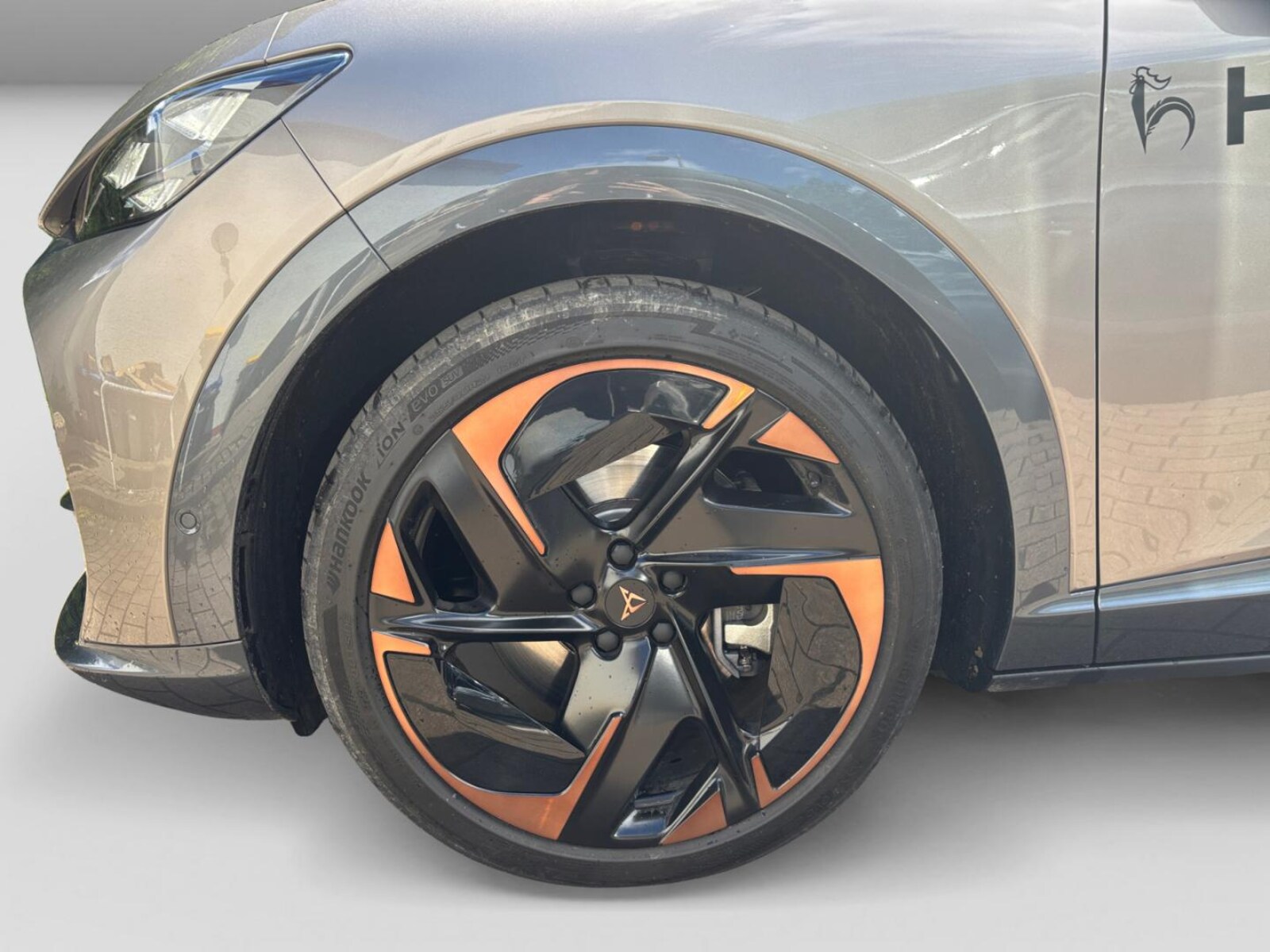 CUPRA Tavascan – Bild 4