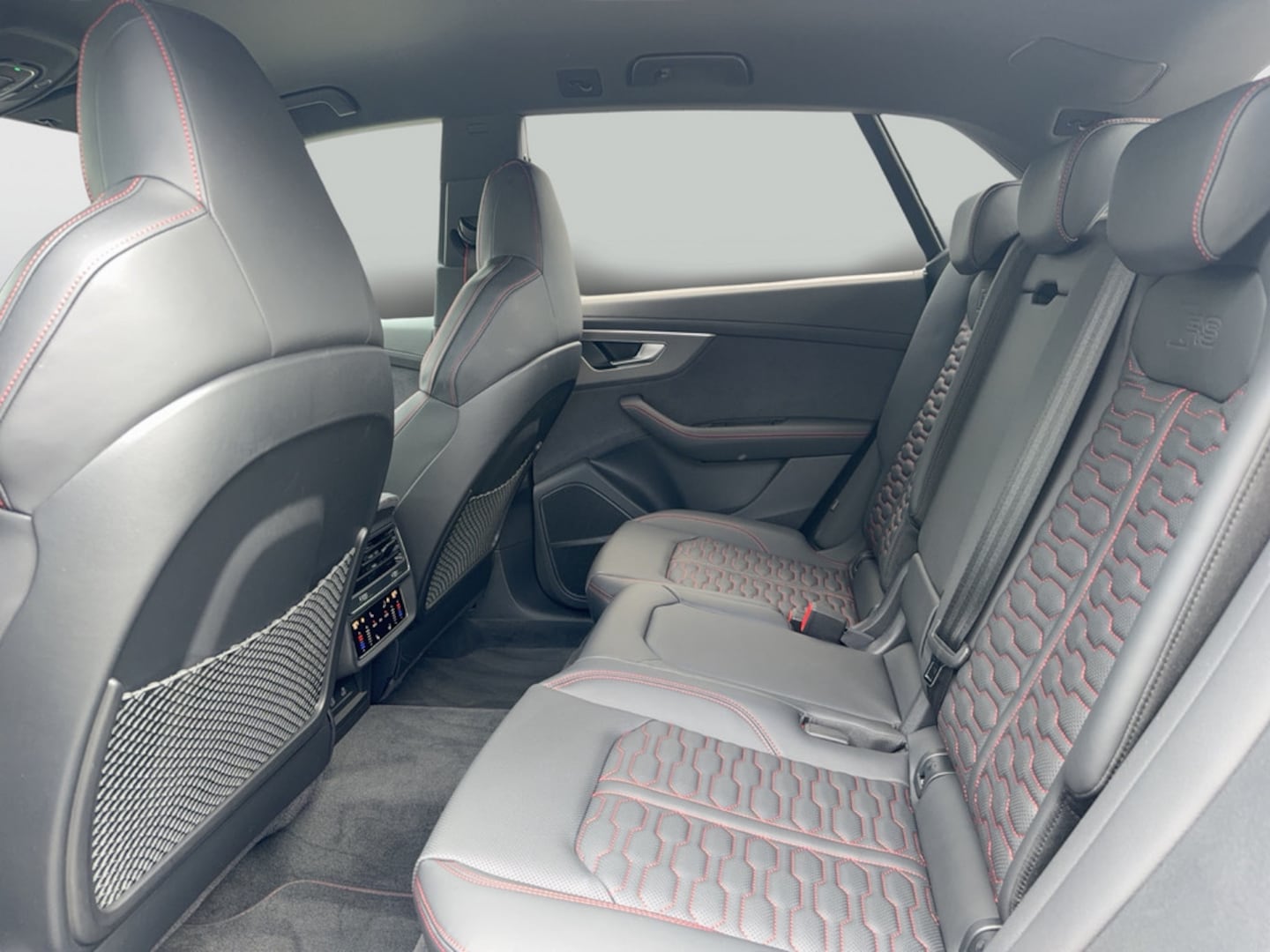 Bild über Audi RS Q8 SUV TFSI quattro 441 kW tiptronic - für weitere Informationen kontaktieren Sie den Audi Partner