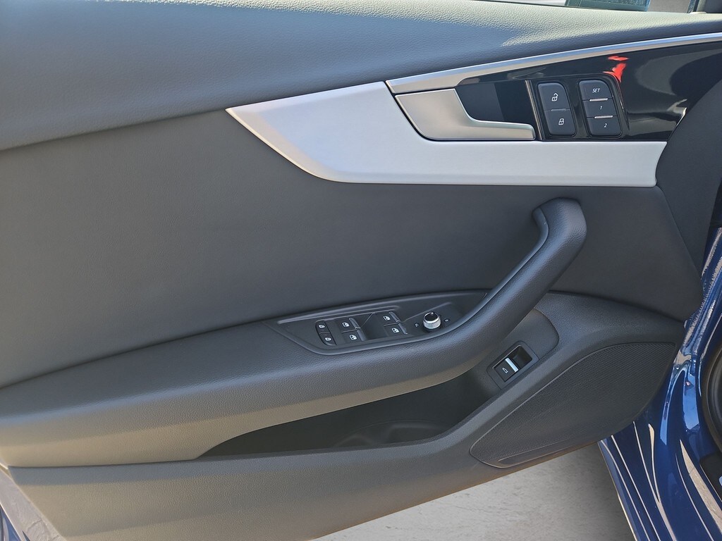 Image about Audi A4 Avant S line 40 TFSI quattro S tronic