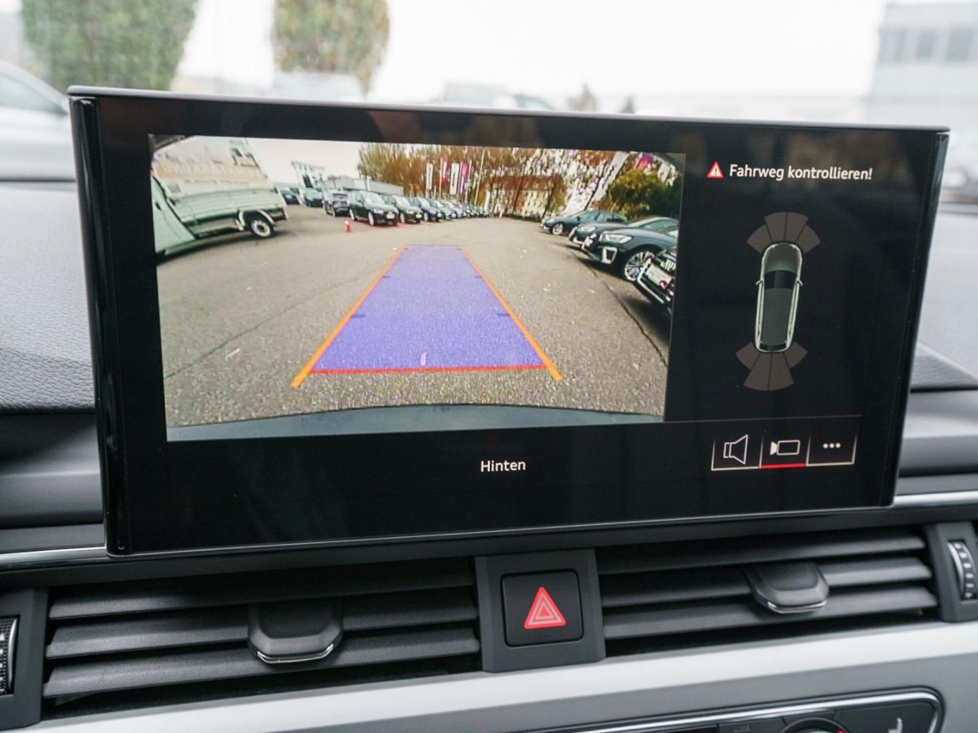 Audi A4 Avant S line