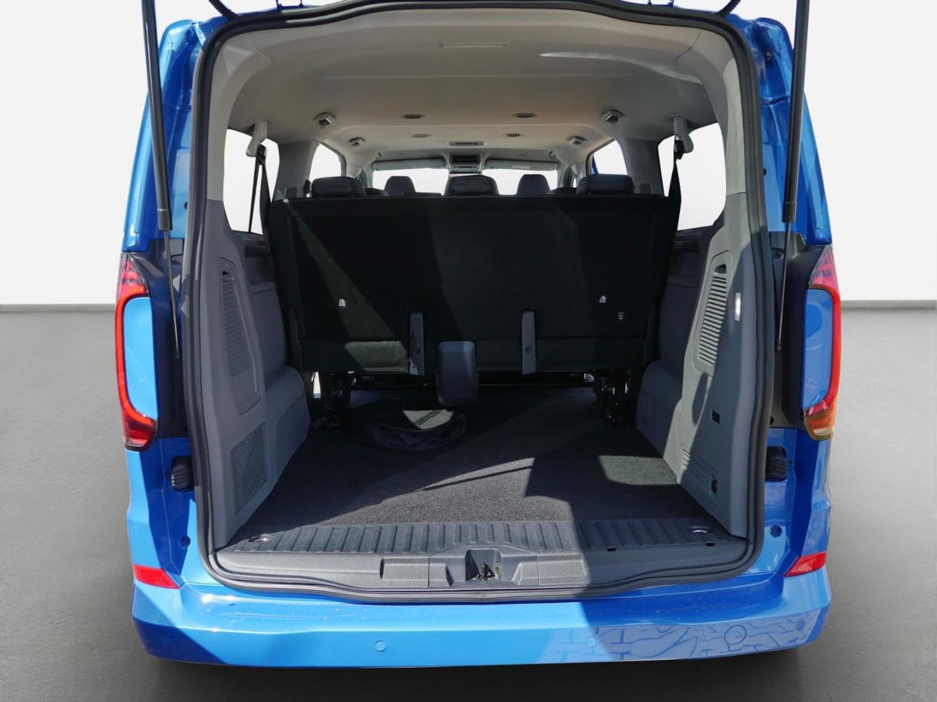 Volkswagen e-Caravelle Langer Radstand Style