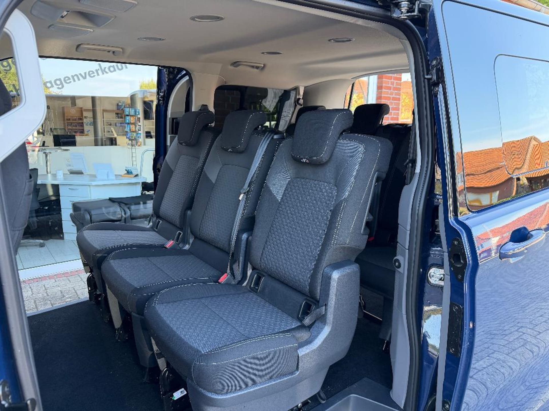 Volkswagen Caravelle Style