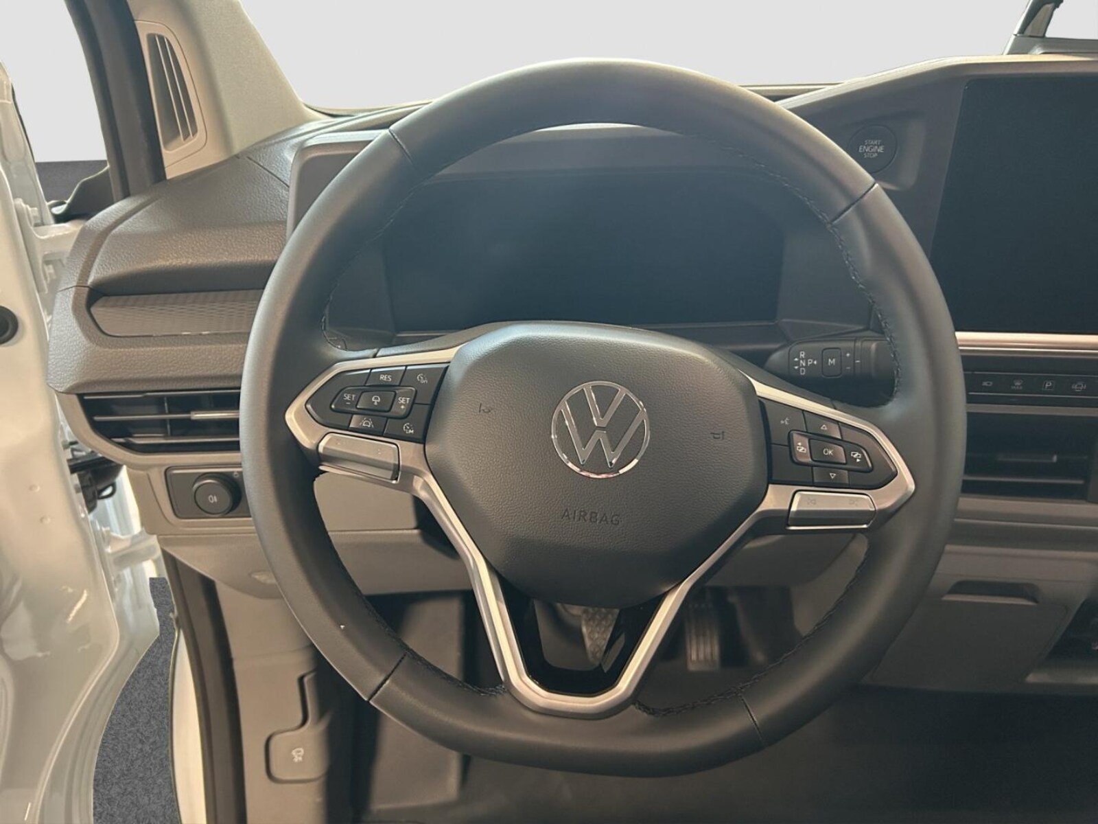 Volkswagen Transporter Kasten langer Radstand – Bild 14