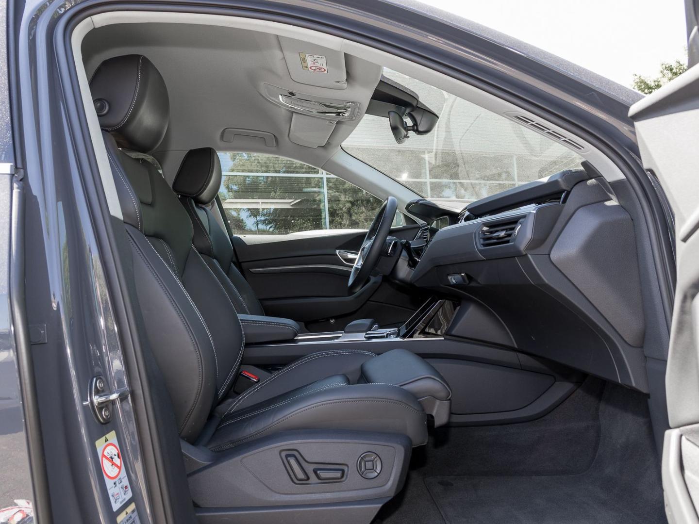 Image about Audi Q8 e-tron advanced 50 e-tron quattro