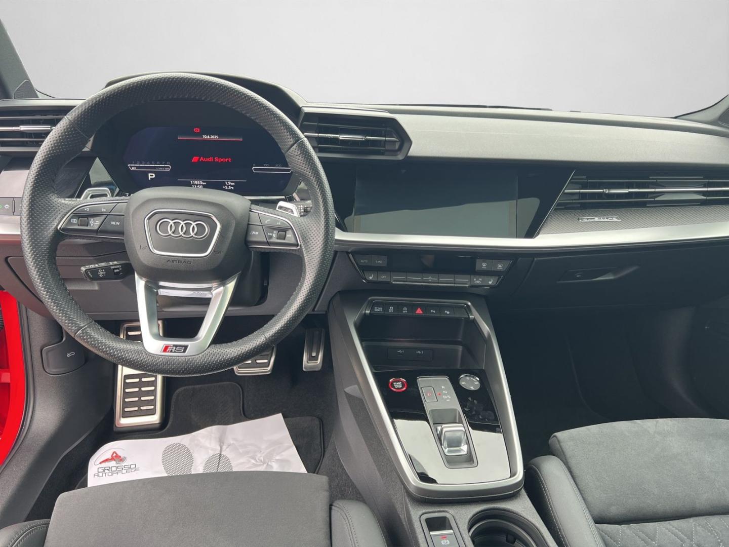 Image about Audi RS 3 Limousine TFSI quattro S tronic