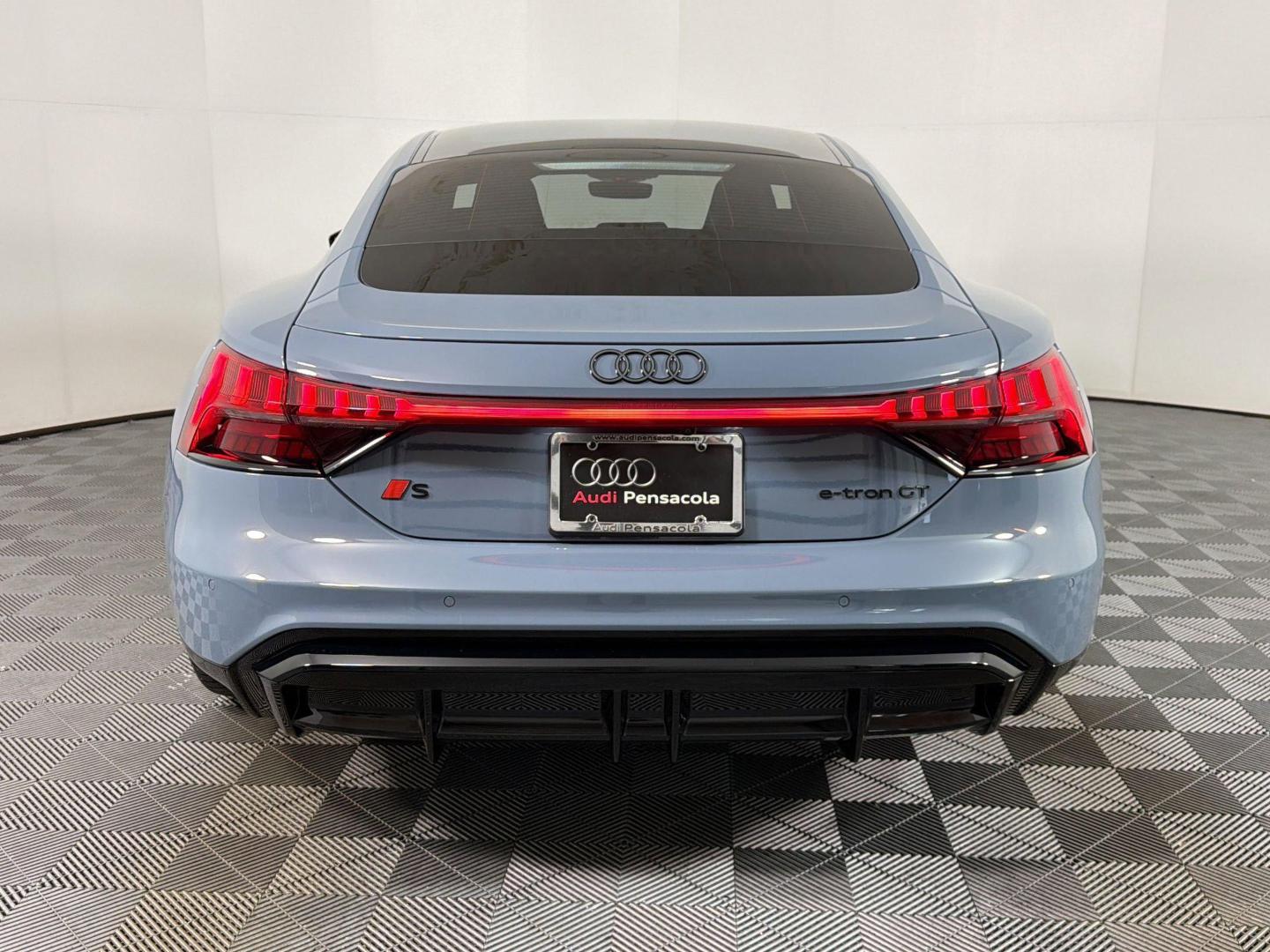 2026 Audi S e-tron GT Prestige - Photo 7