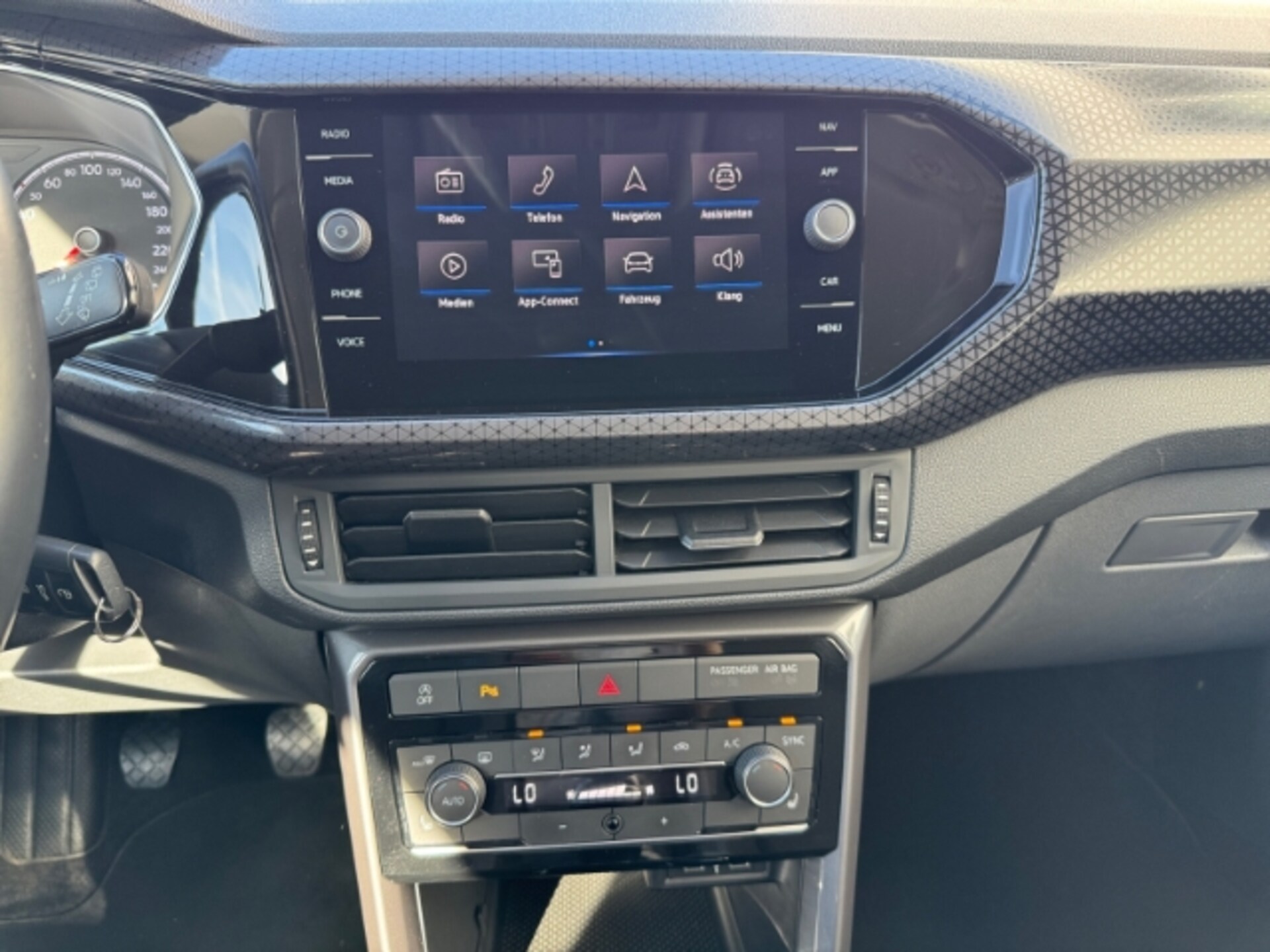 Volkswagen T-Cross Style