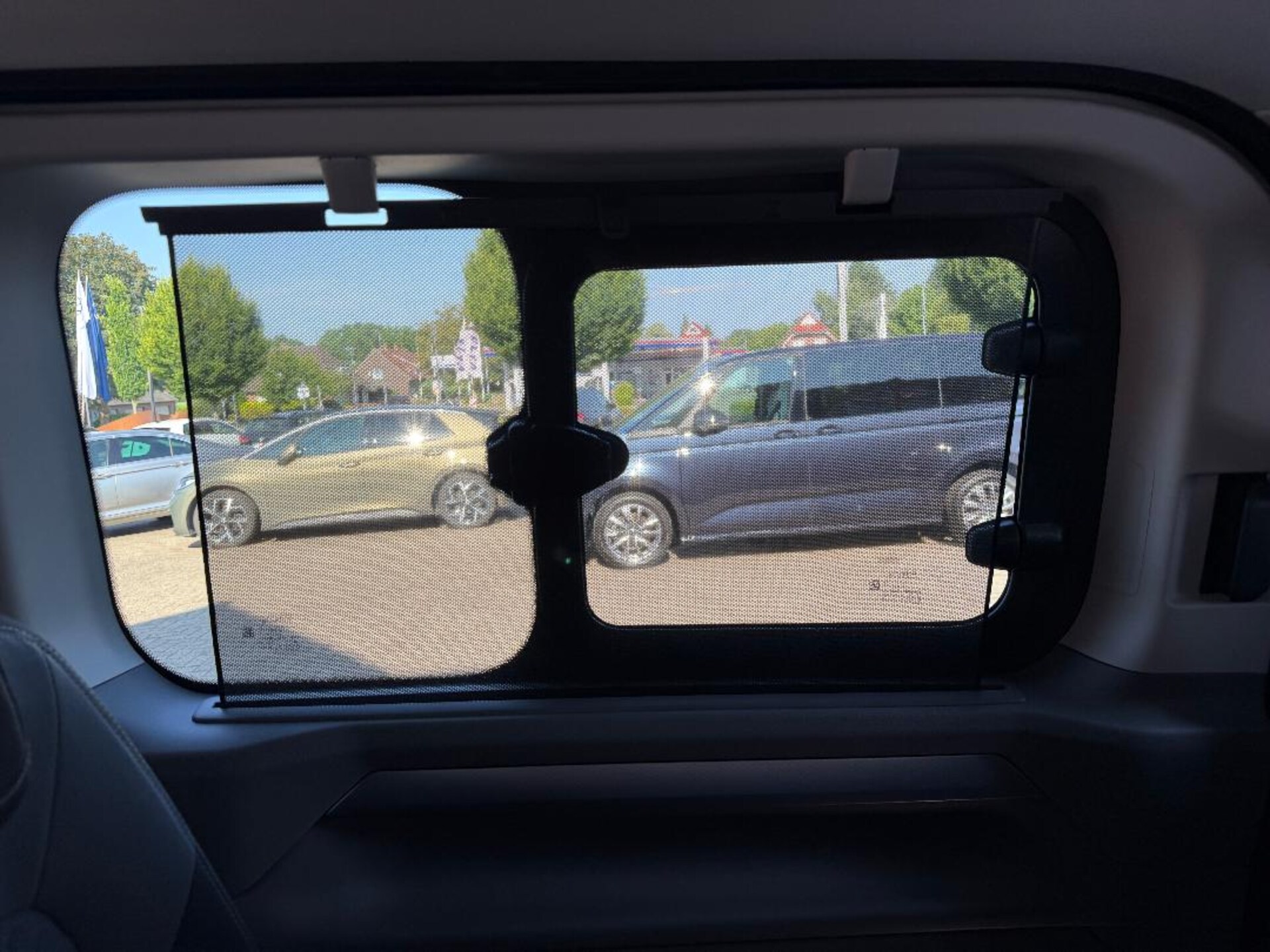 Volkswagen Caravelle Style