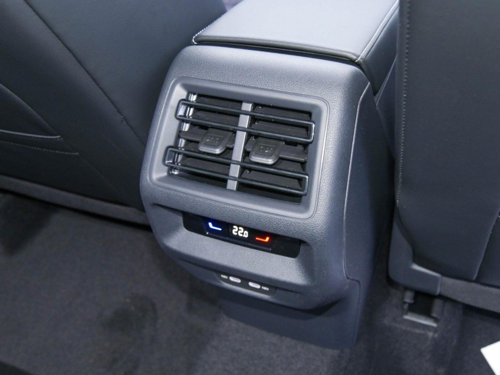 Volkswagen Tiguan – Bild 12