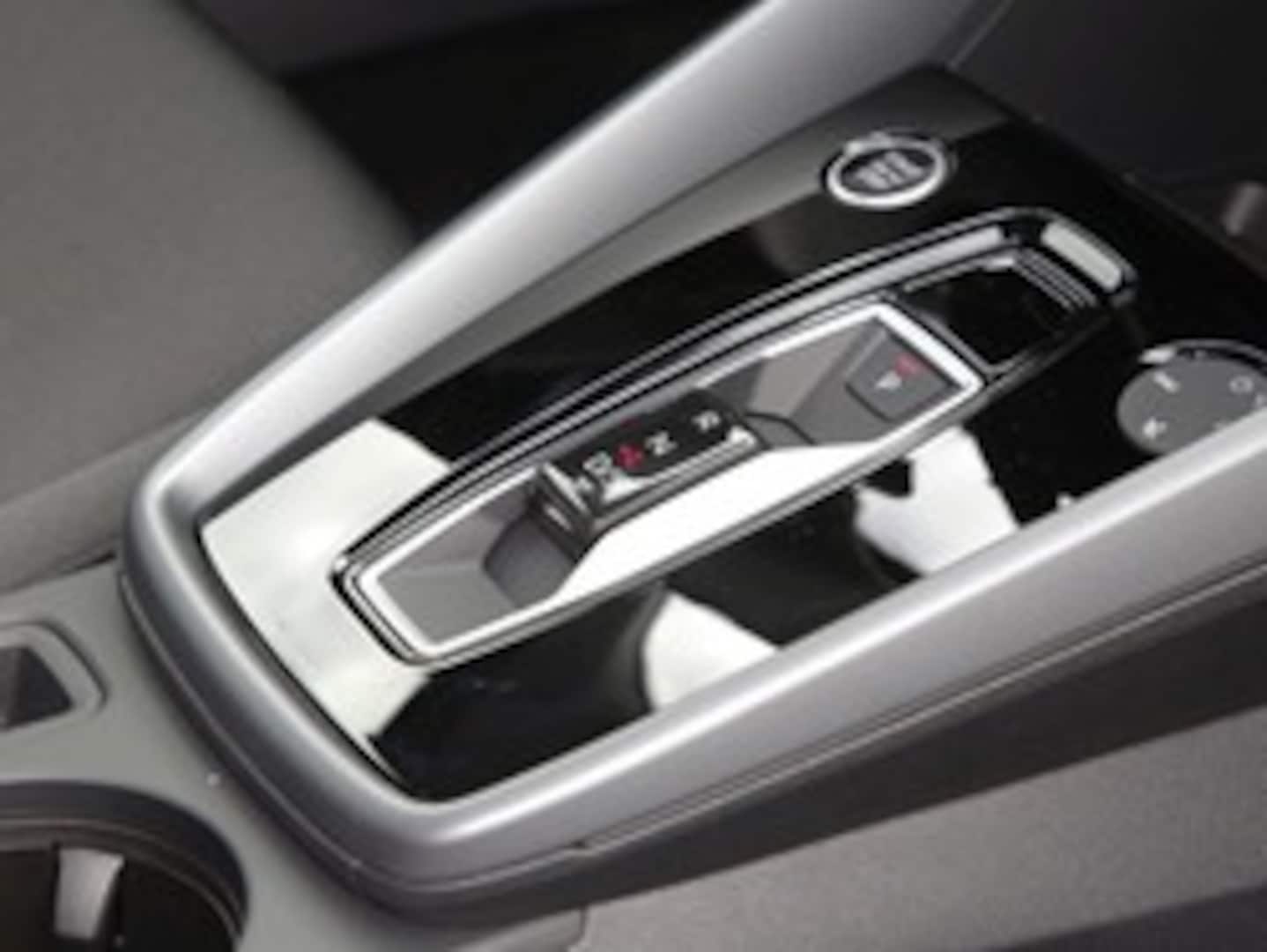 Bild über Audi A3 Sportback S line TFSI quattro 150 kW S tronic - für weitere Informationen kontaktieren Sie den Audi Partner