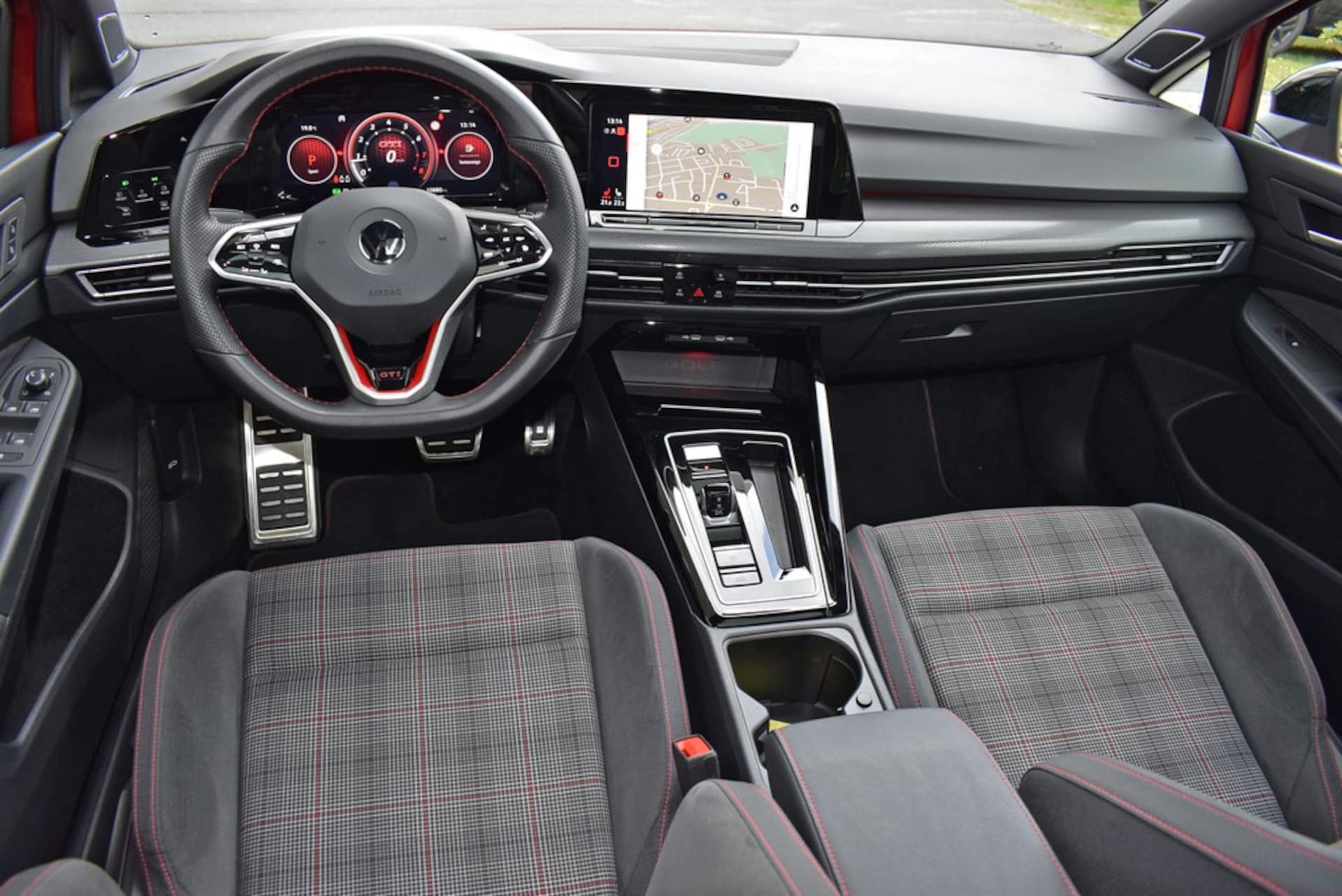 Volkswagen Golf GTI